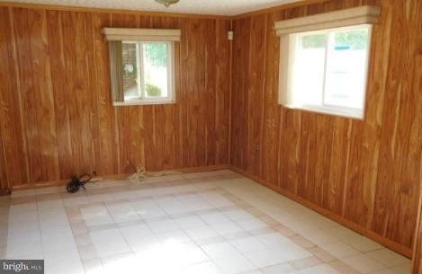 LANDOVER KNOLLS - Residential