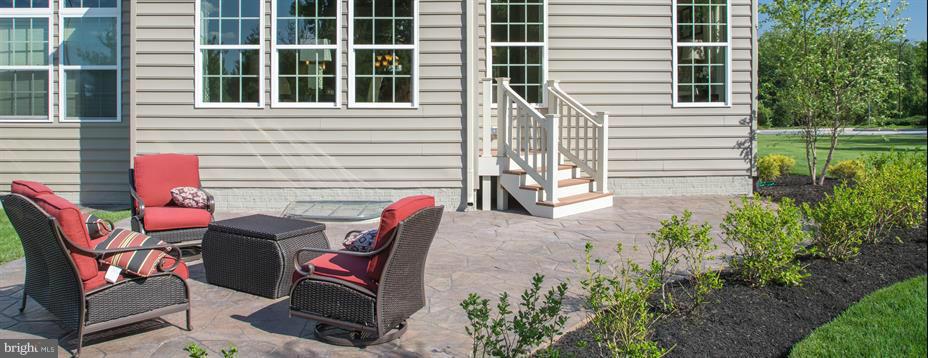 FALLSTON COMMONS - Residential