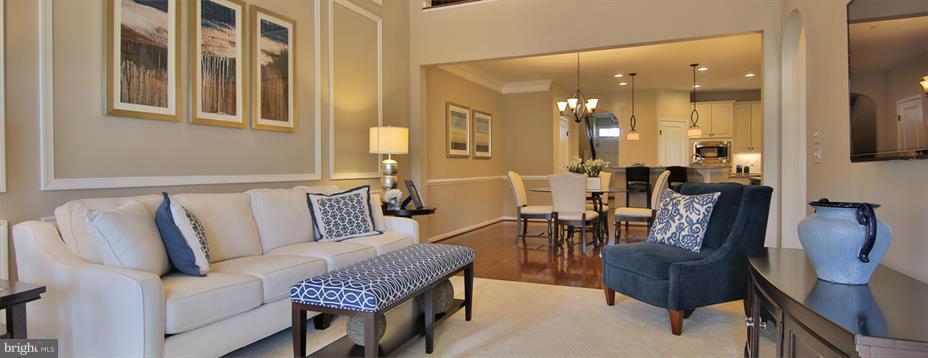 FALLSTON COMMONS - Residential