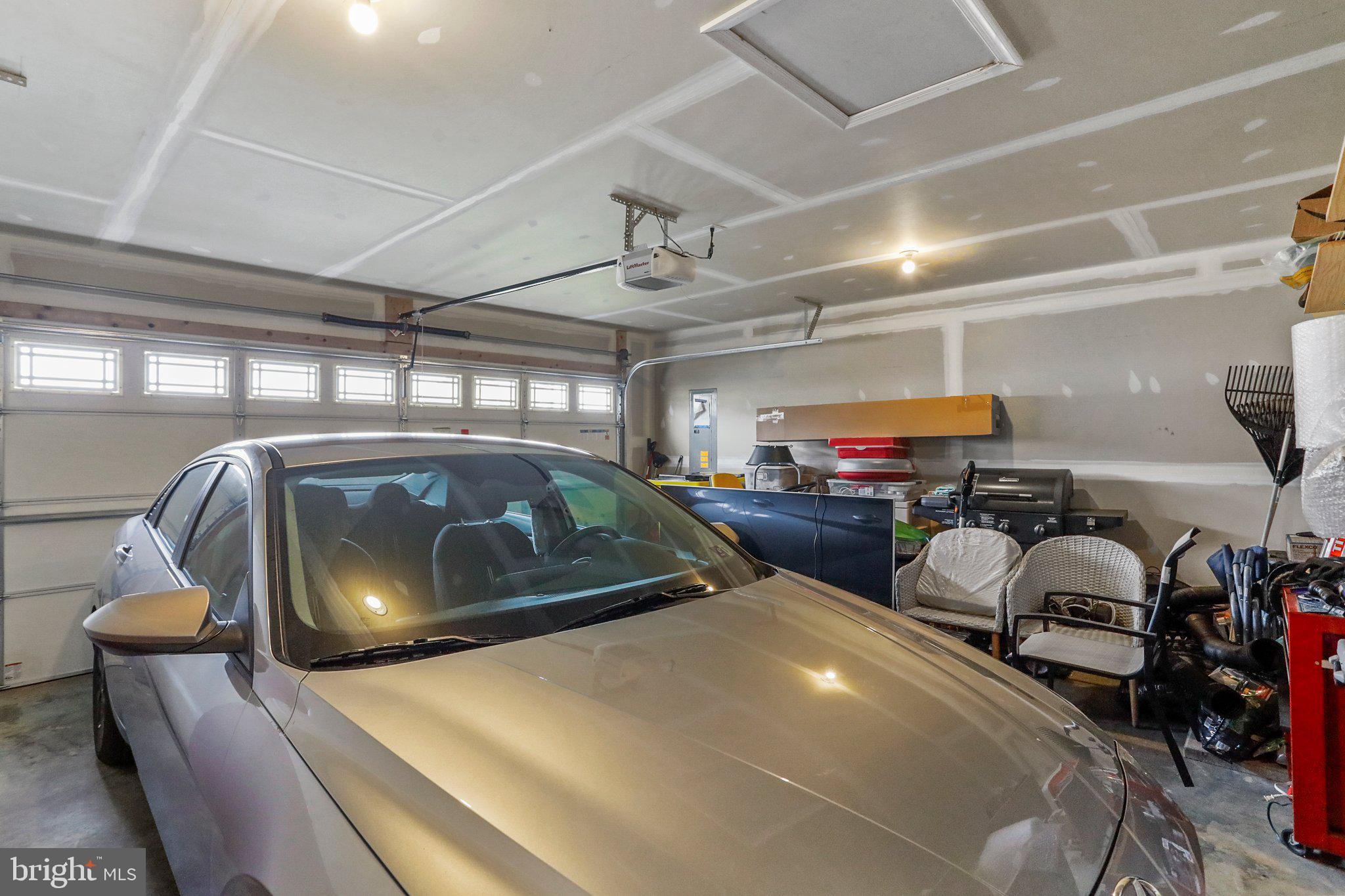 PEBBLE RIDGE - Residential