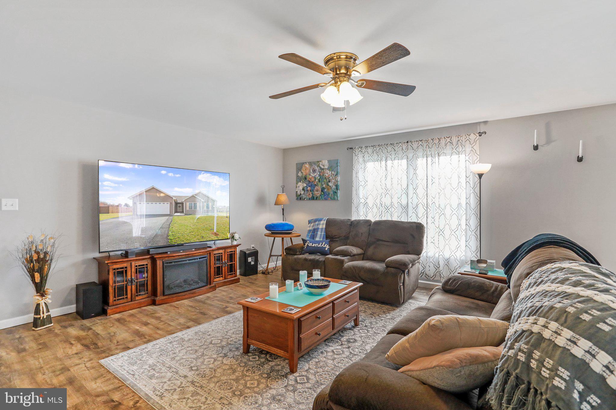 PEBBLE RIDGE - Residential