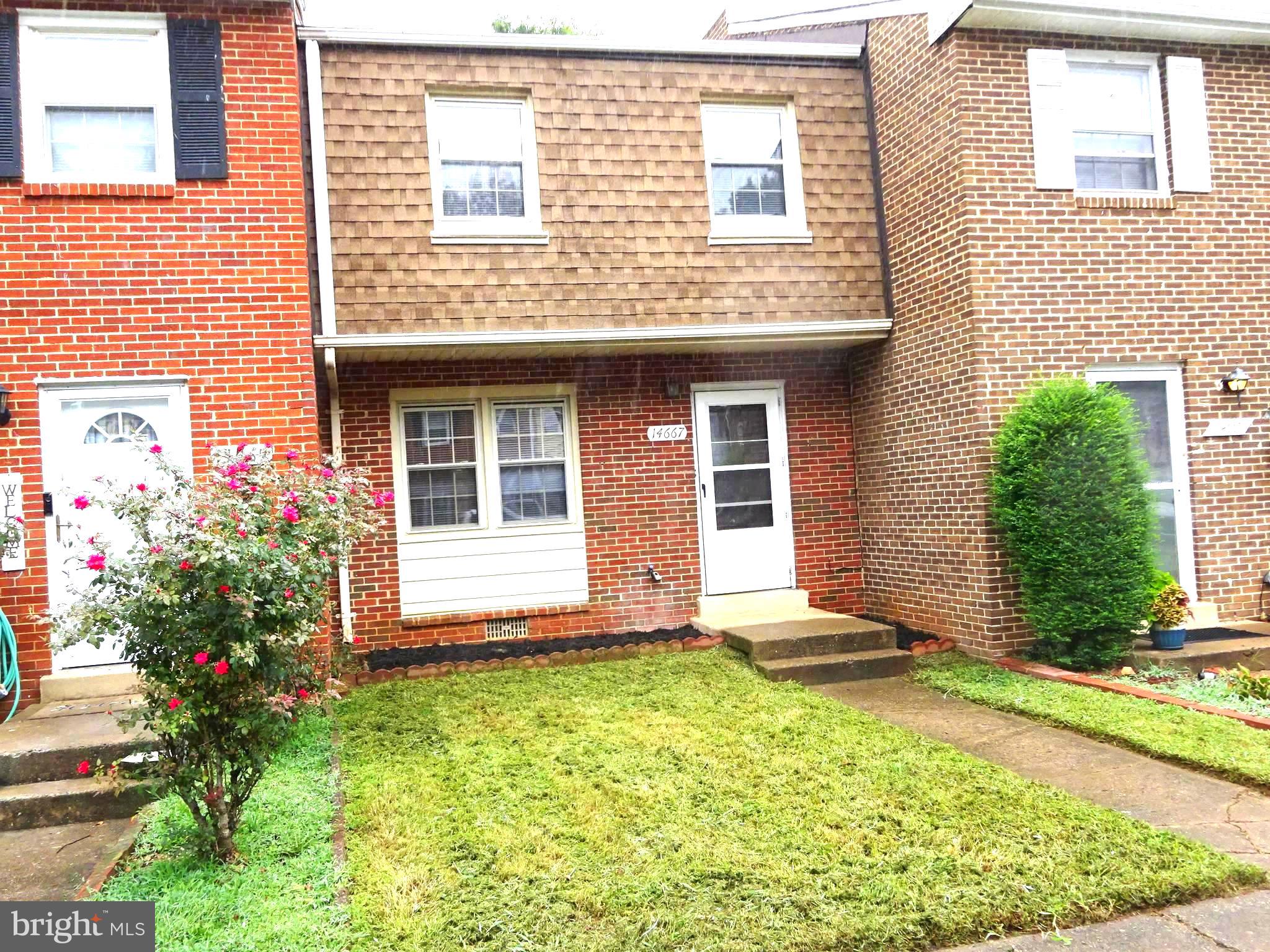 Very cute 2 level townhome in Dale City. The main level has a living room-dining room kitchen, laundry room, walk-out stone patio and fenced-in back yard. The upstairs has 3 bedrooms all with ceiling fans, 2 full baths. The home has been freshly painted and well maintained. 2 assigned parking places. newer HVAC, washer & dryer and water heater. This home is located close to shopping, recreation center, schools, shopping malls, Interstate 95, Prince William parkway and so much more.