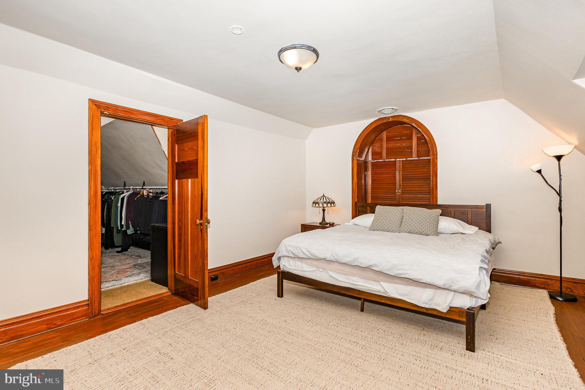 SCHOOL LANE HILLS - Residential