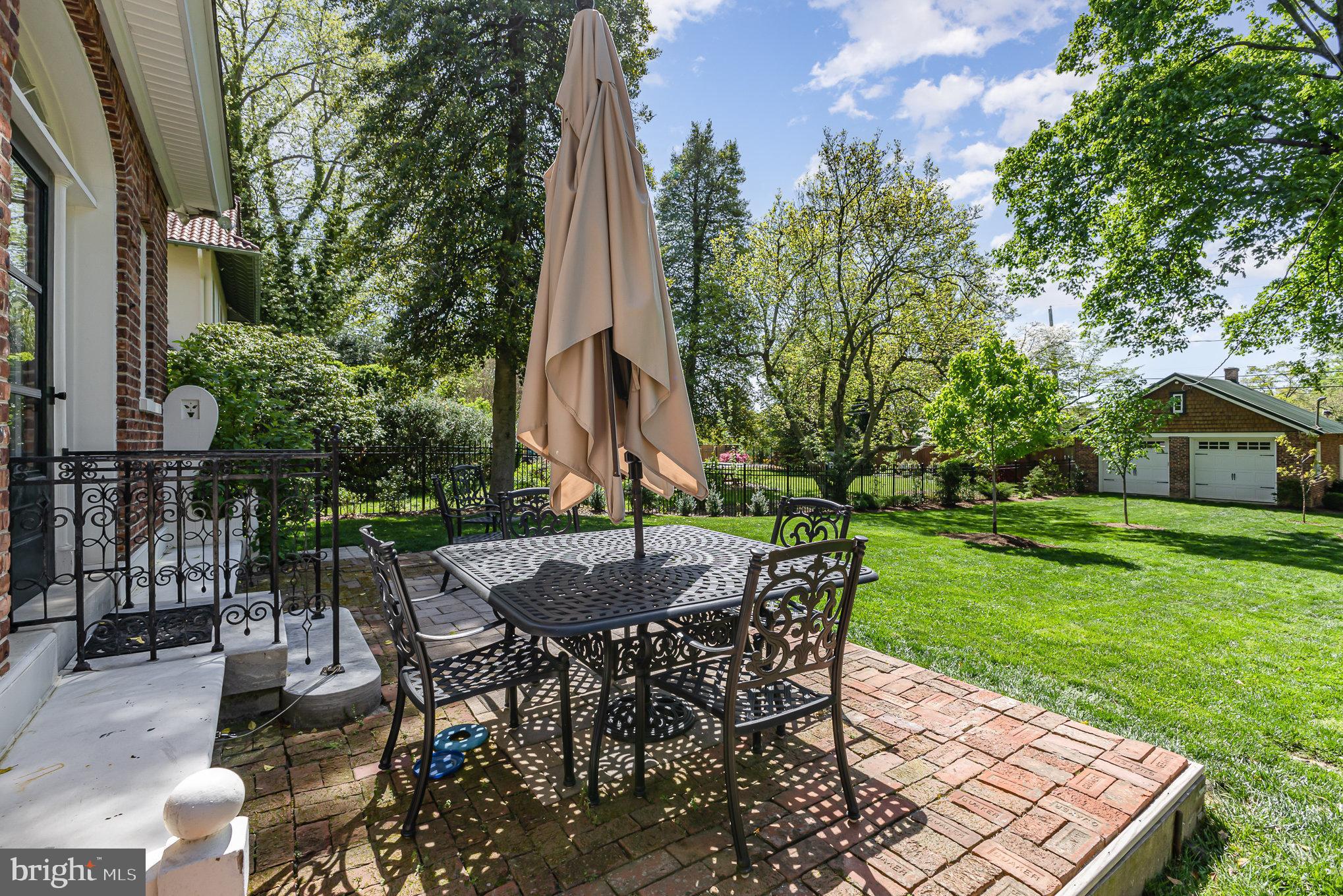 SCHOOL LANE HILLS - Residential