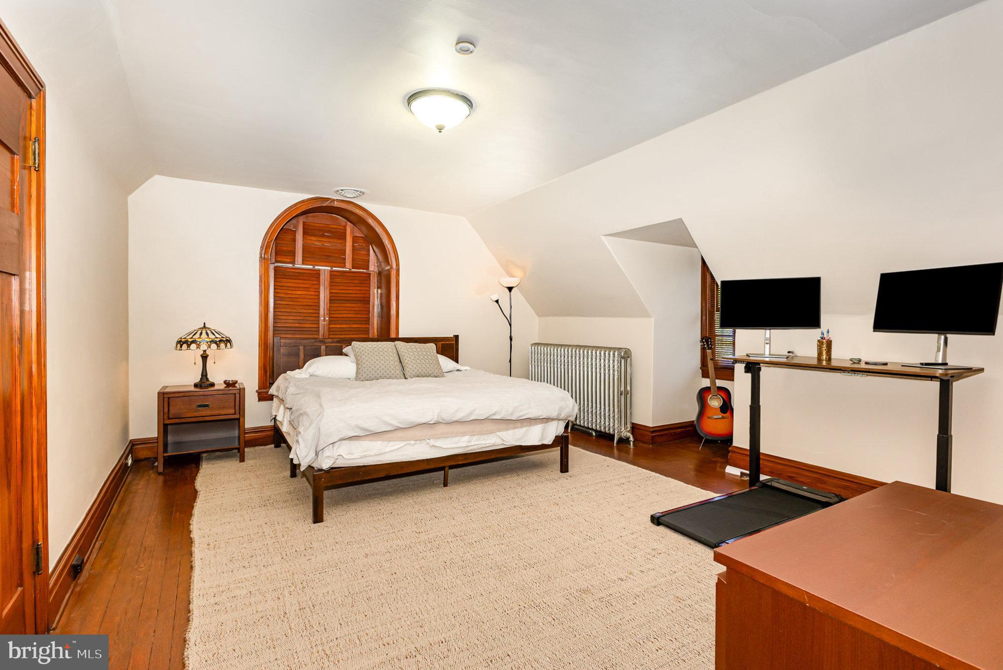 SCHOOL LANE HILLS - Residential