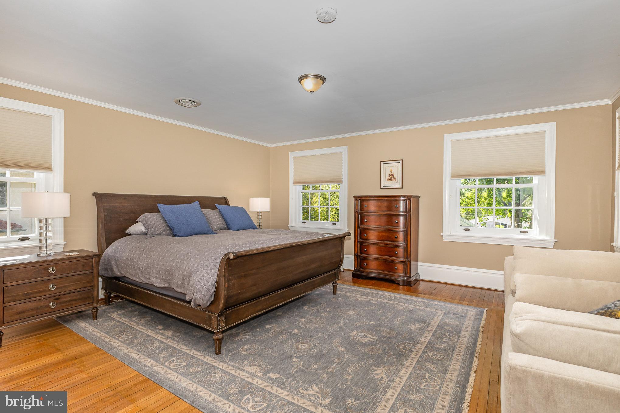 SCHOOL LANE HILLS - Residential