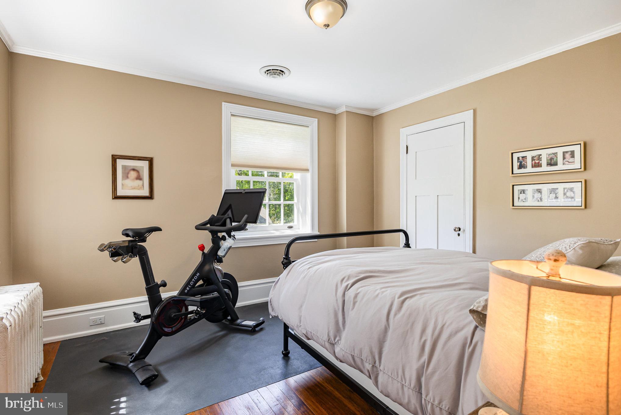 SCHOOL LANE HILLS - Residential