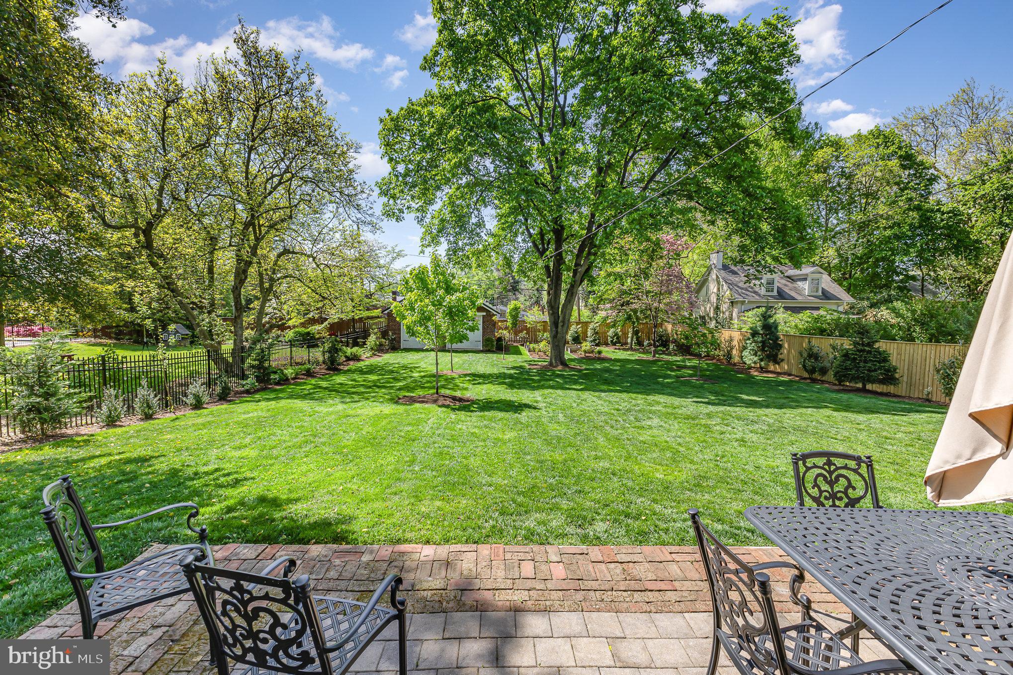 SCHOOL LANE HILLS - Residential