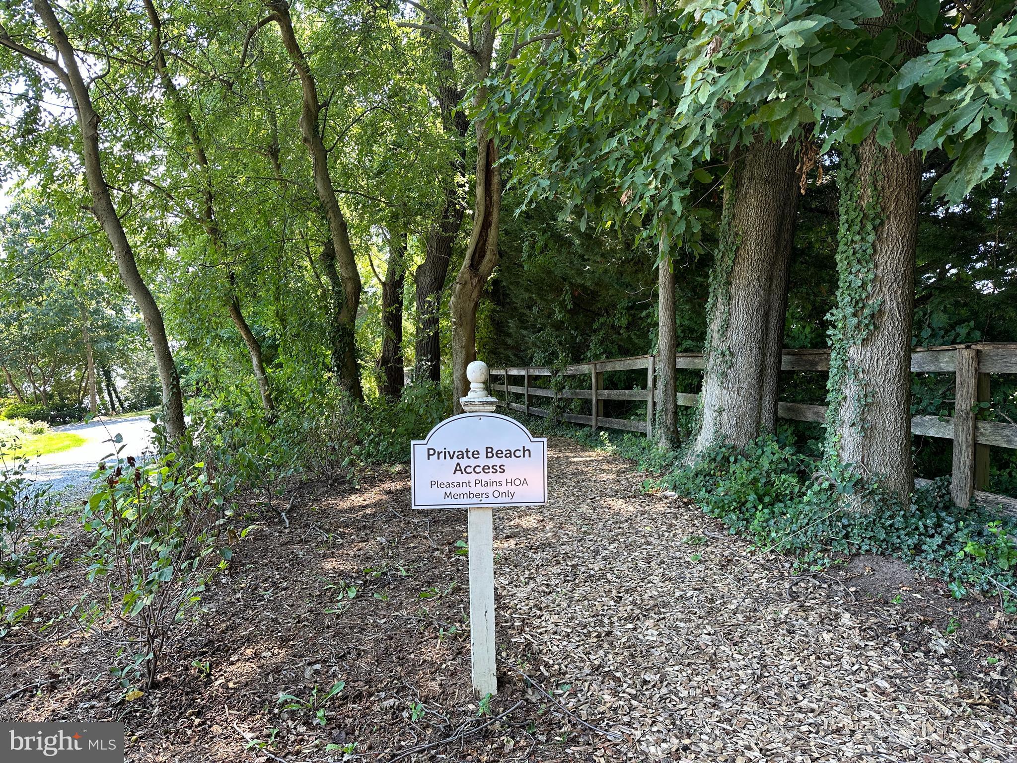 PLEASANT PLAINS - Residential