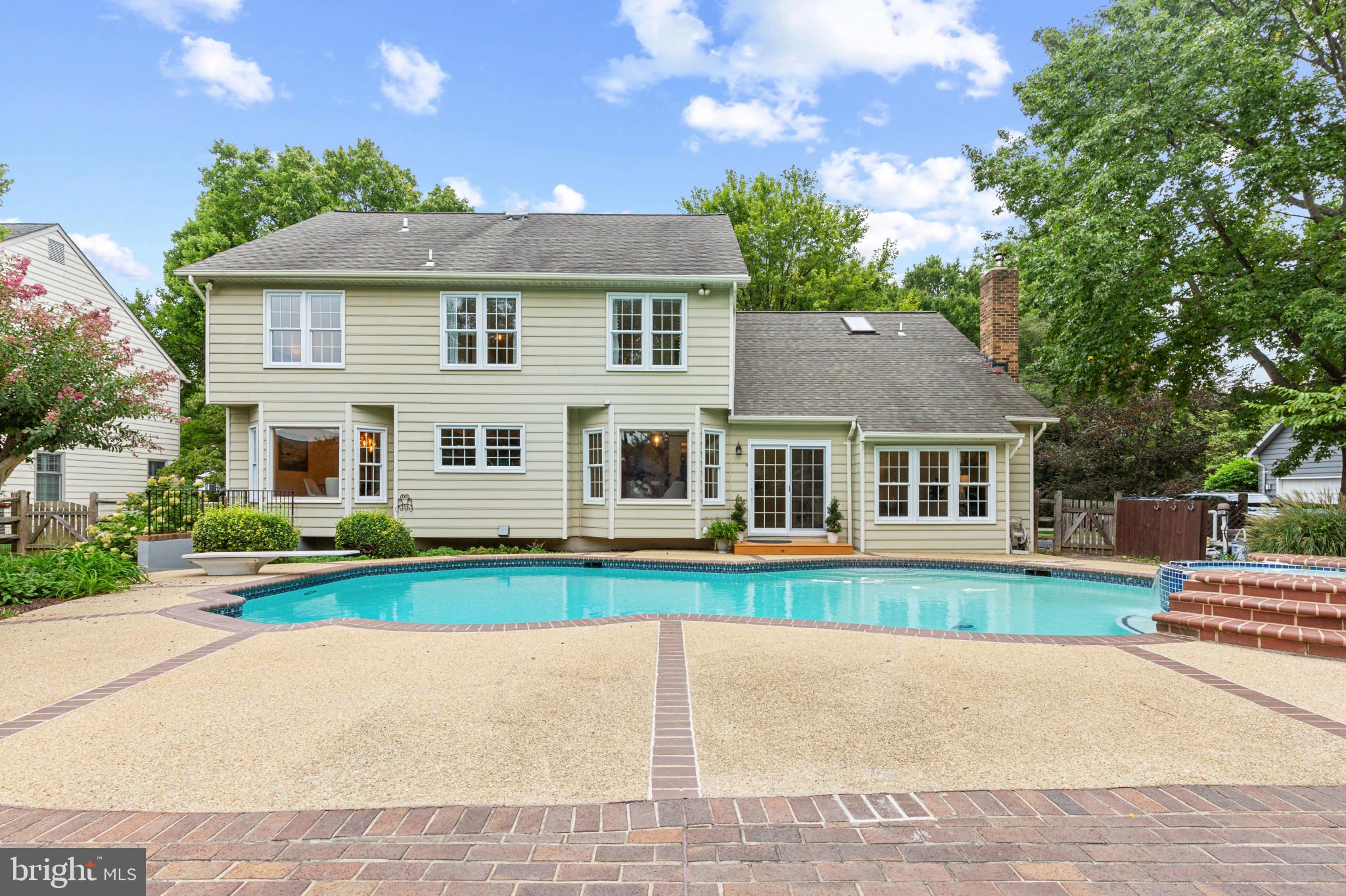 PLEASANT PLAINS - Residential