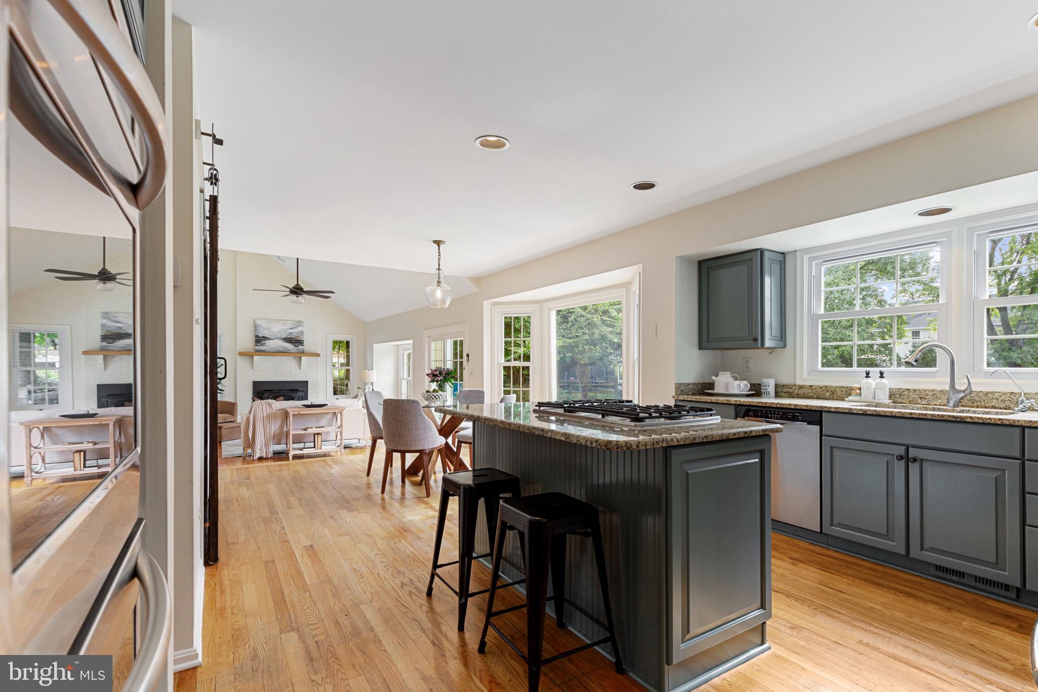 PLEASANT PLAINS - Residential