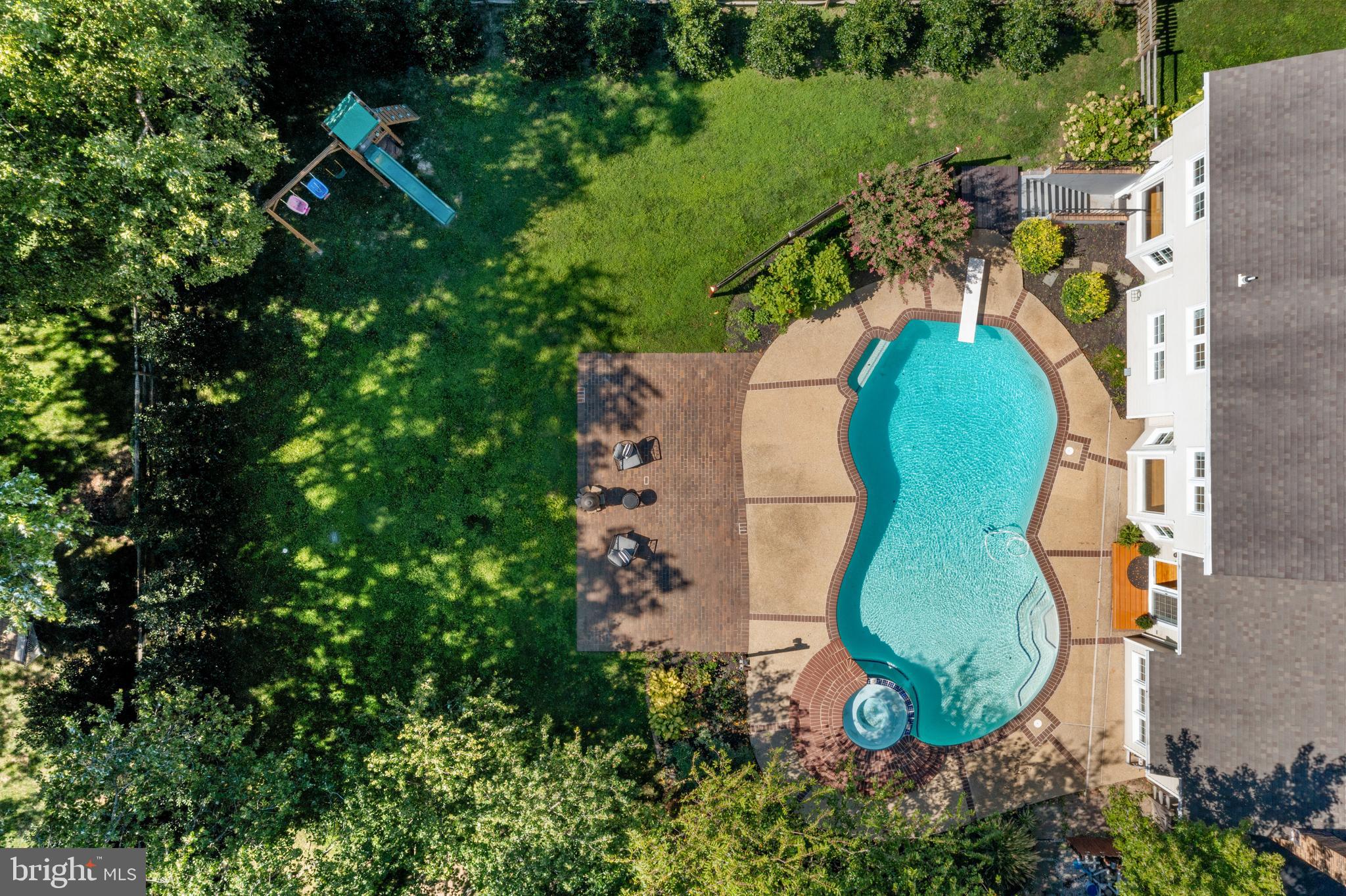 PLEASANT PLAINS - Residential