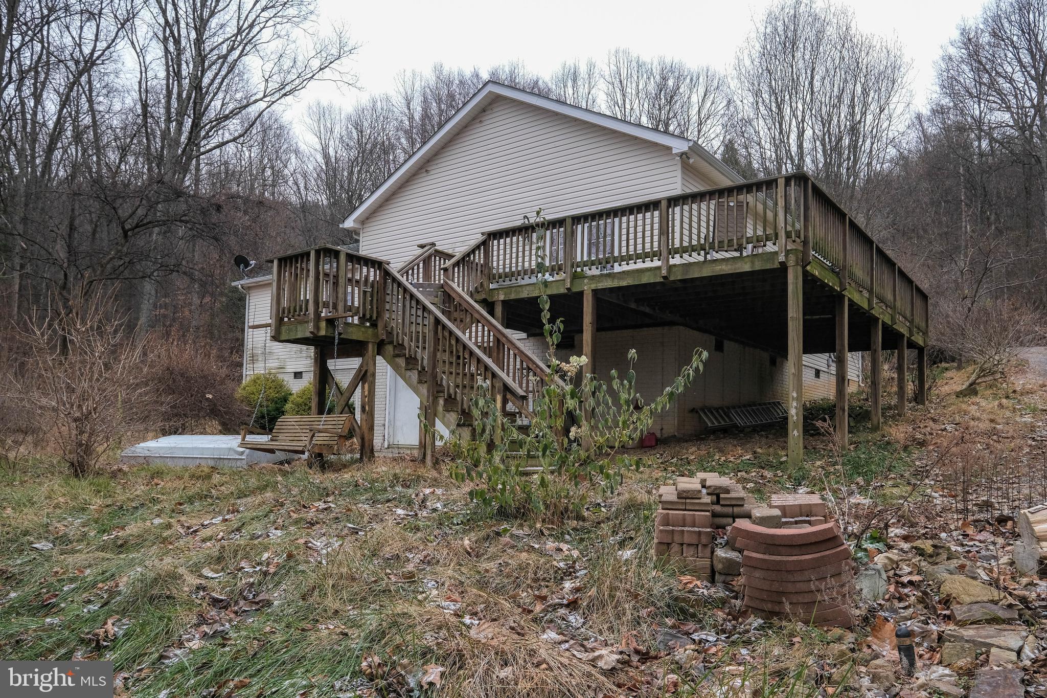 SHANGRI-LA - Residential