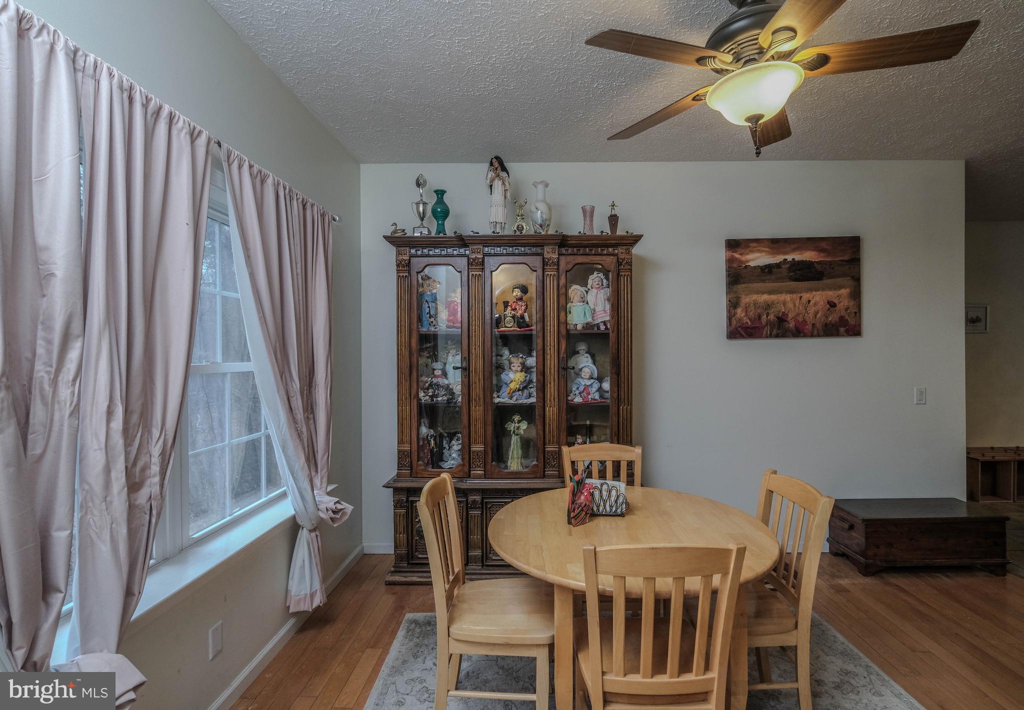 SHANGRI-LA - Residential