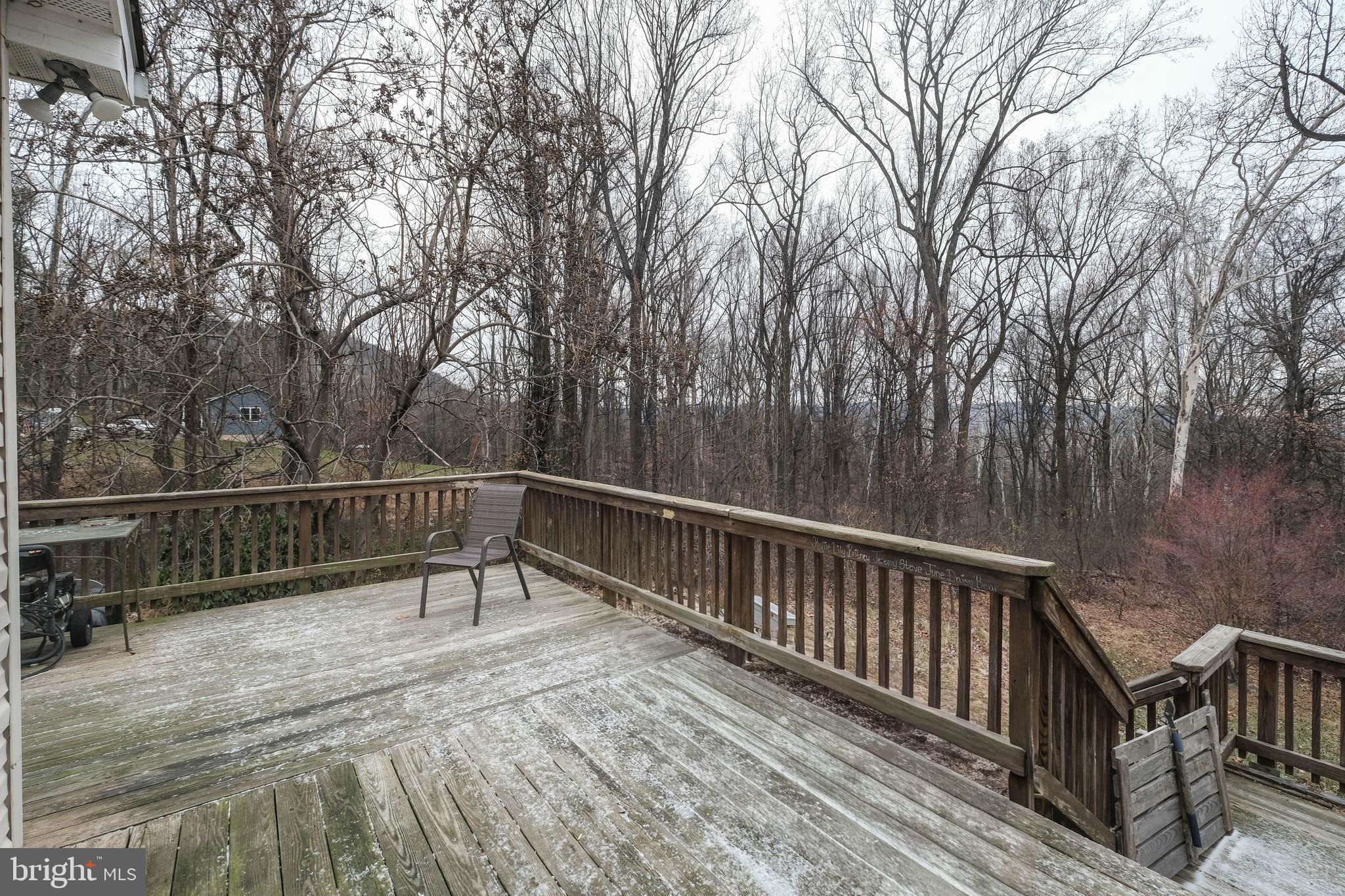 SHANGRI-LA - Residential