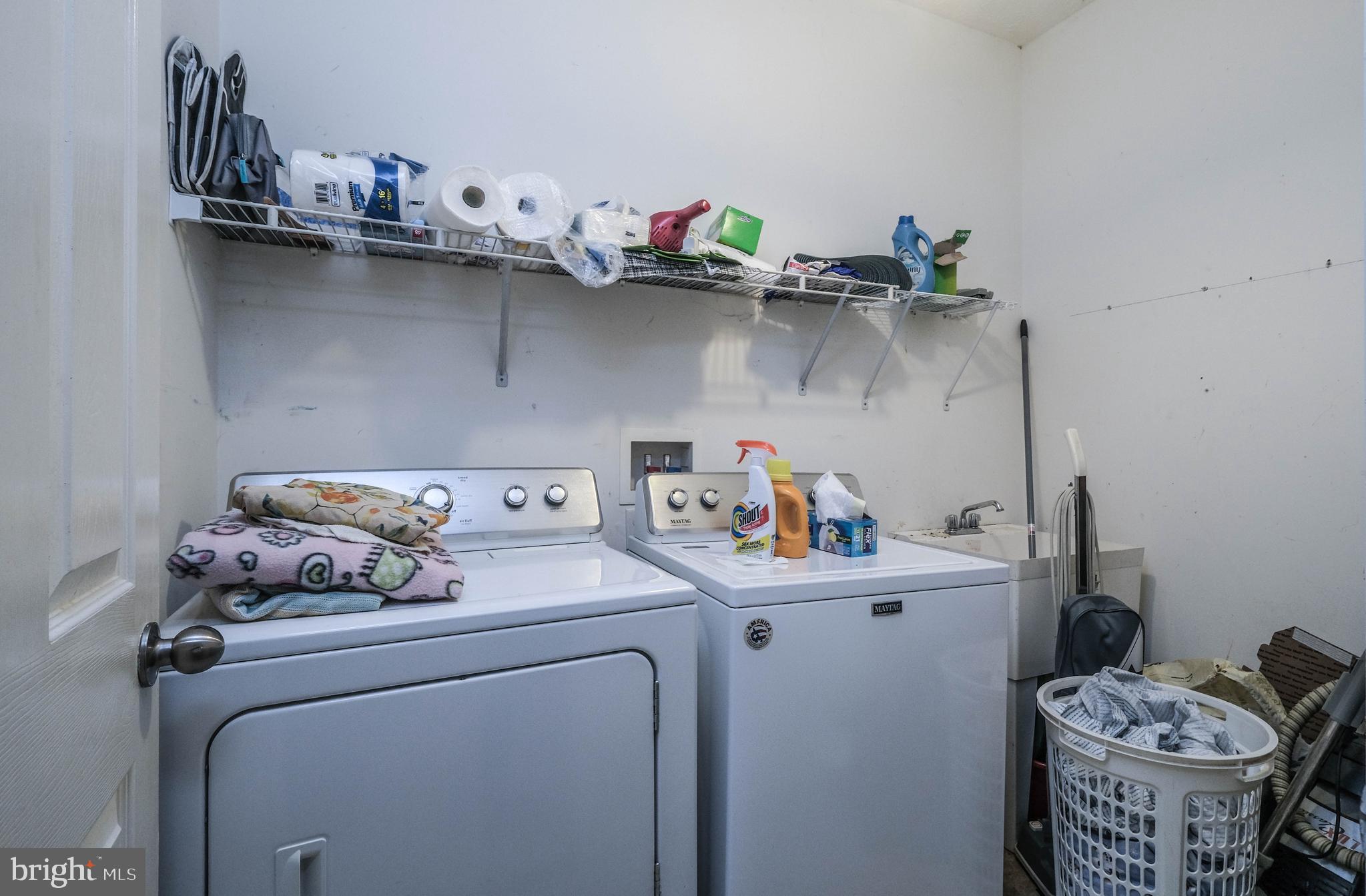 SHANGRI-LA - Residential