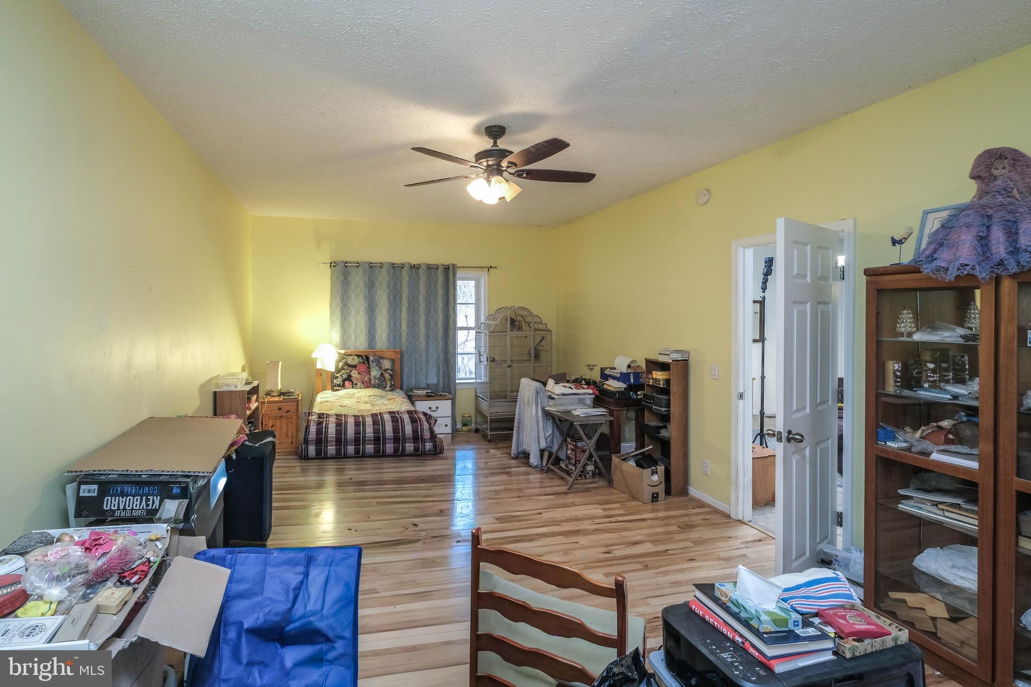 SHANGRI-LA - Residential