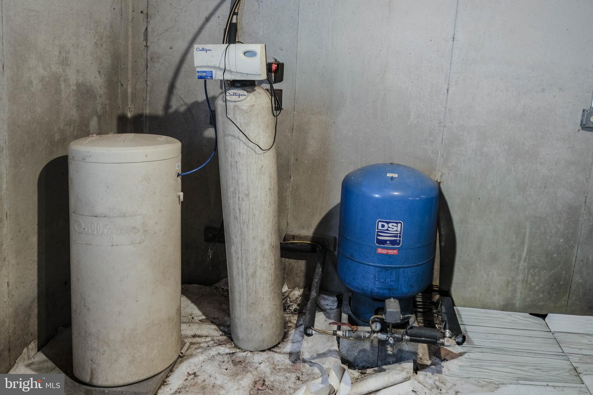 SHANGRI-LA - Residential