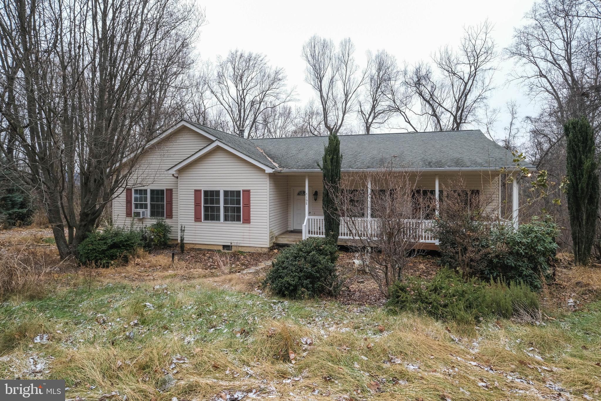 SHANGRI-LA - Residential