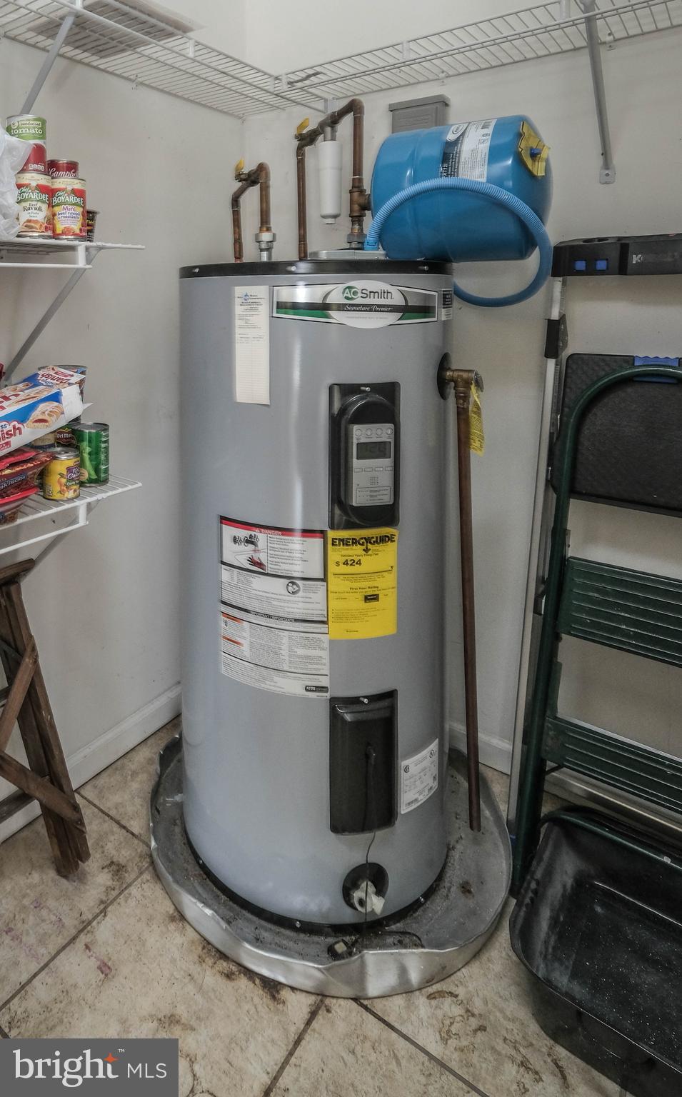 SHANGRI-LA - Residential