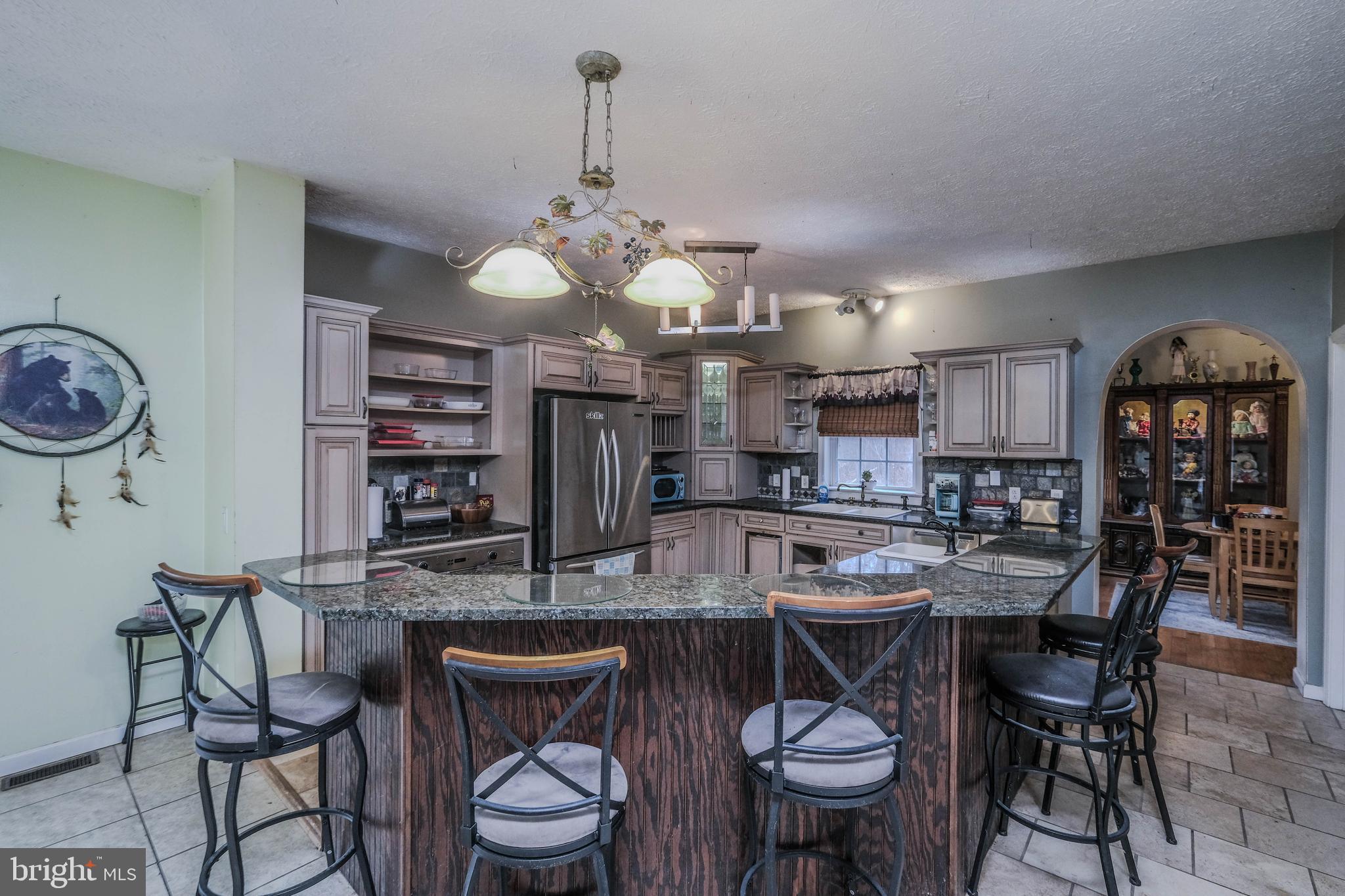 SHANGRI-LA - Residential