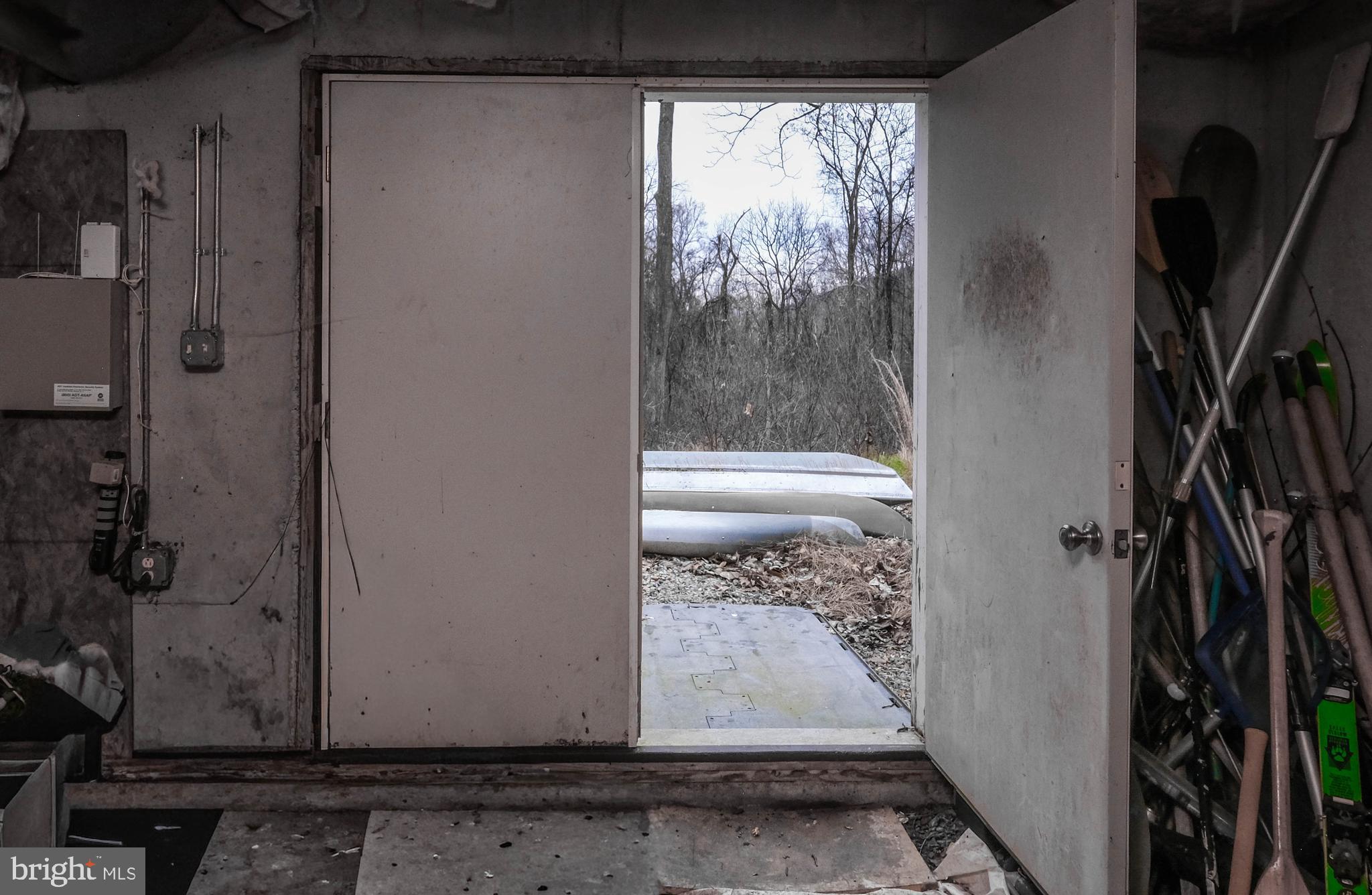 SHANGRI-LA - Residential