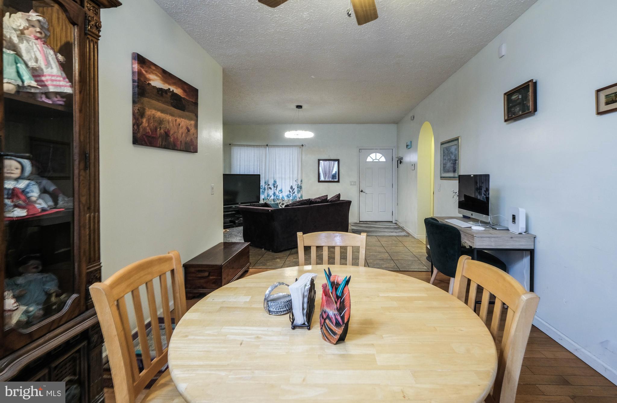 SHANGRI-LA - Residential