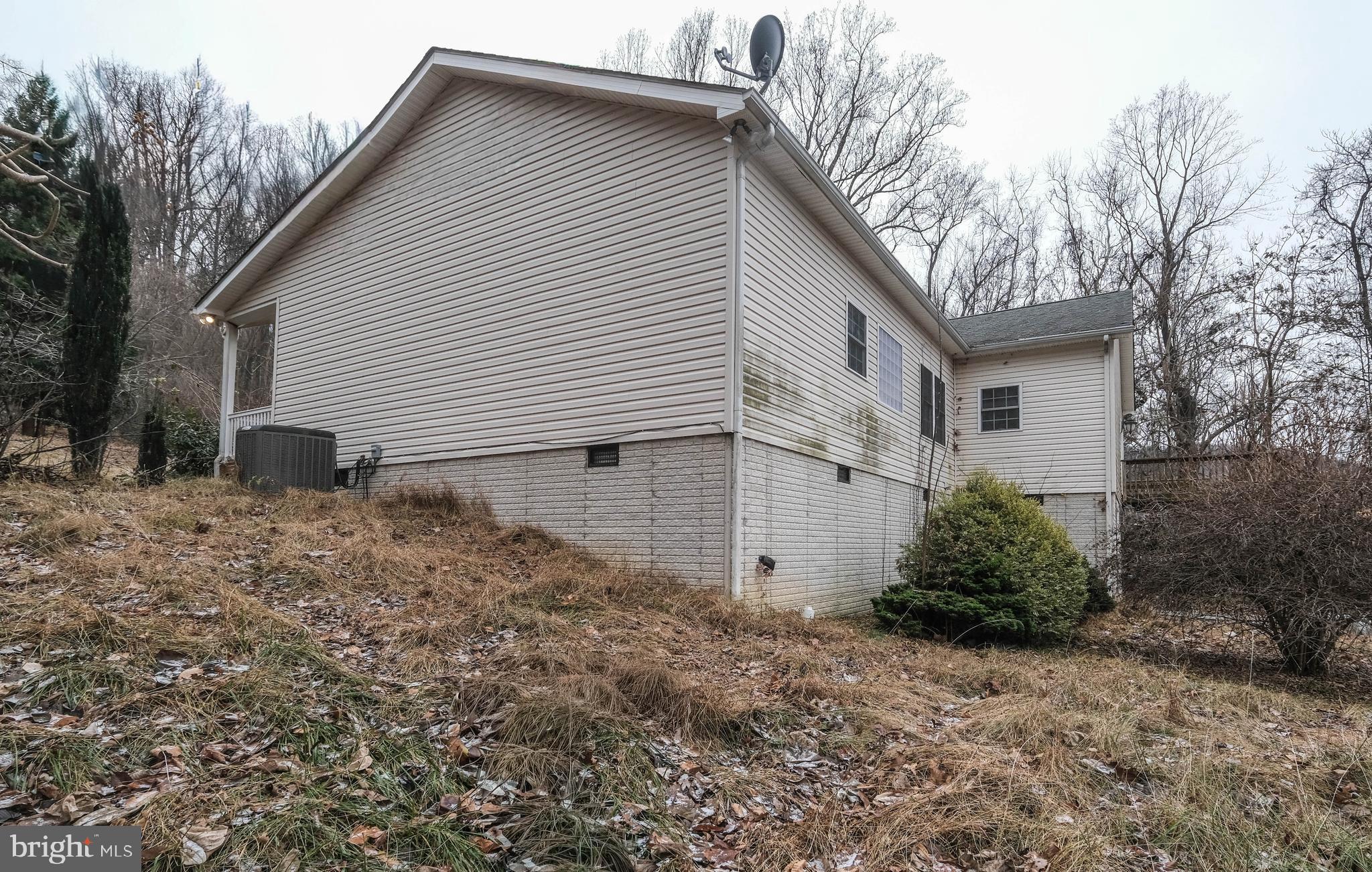 SHANGRI-LA - Residential