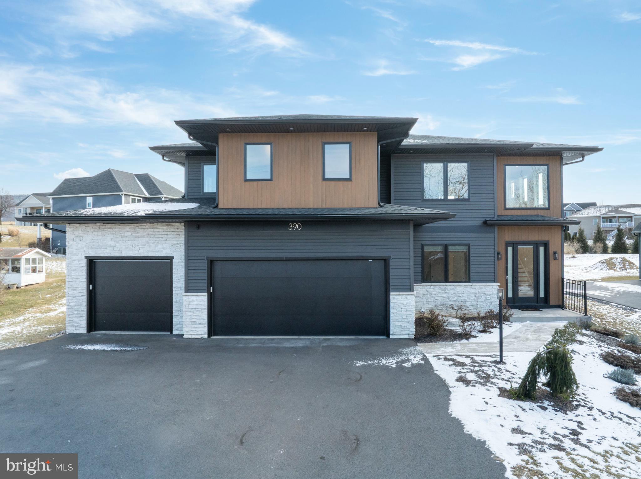 STEARNS CROSSING - Residential