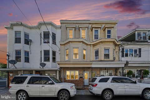 Townhouse For Sale - 123 N Jardin Street<br/> SHENANDOAH, PA 17976