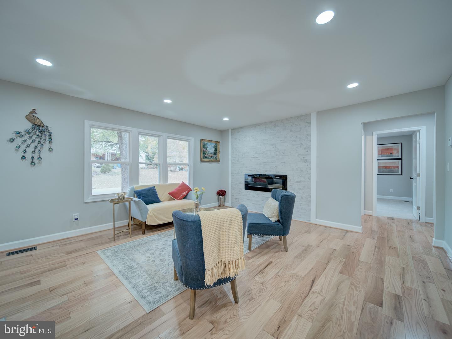 THOMSON ESTATES - Residential