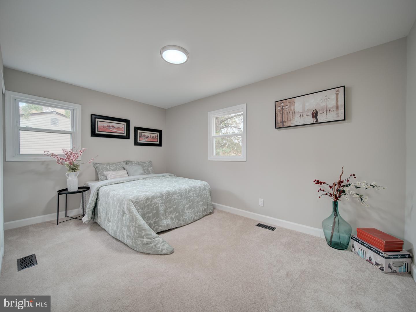 THOMSON ESTATES - Residential