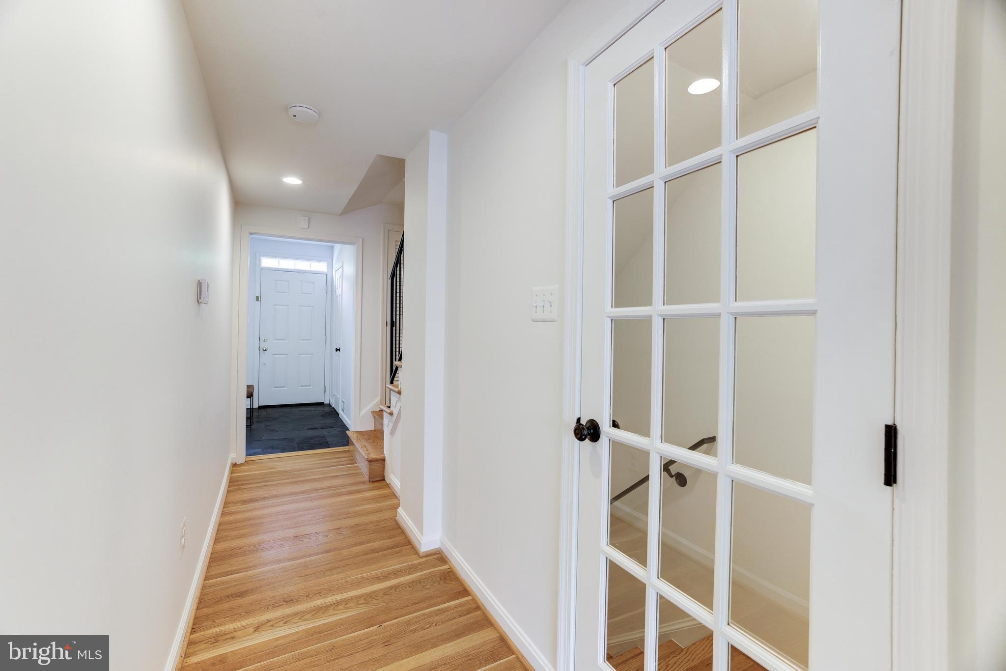 KINGS MANOR - Residential