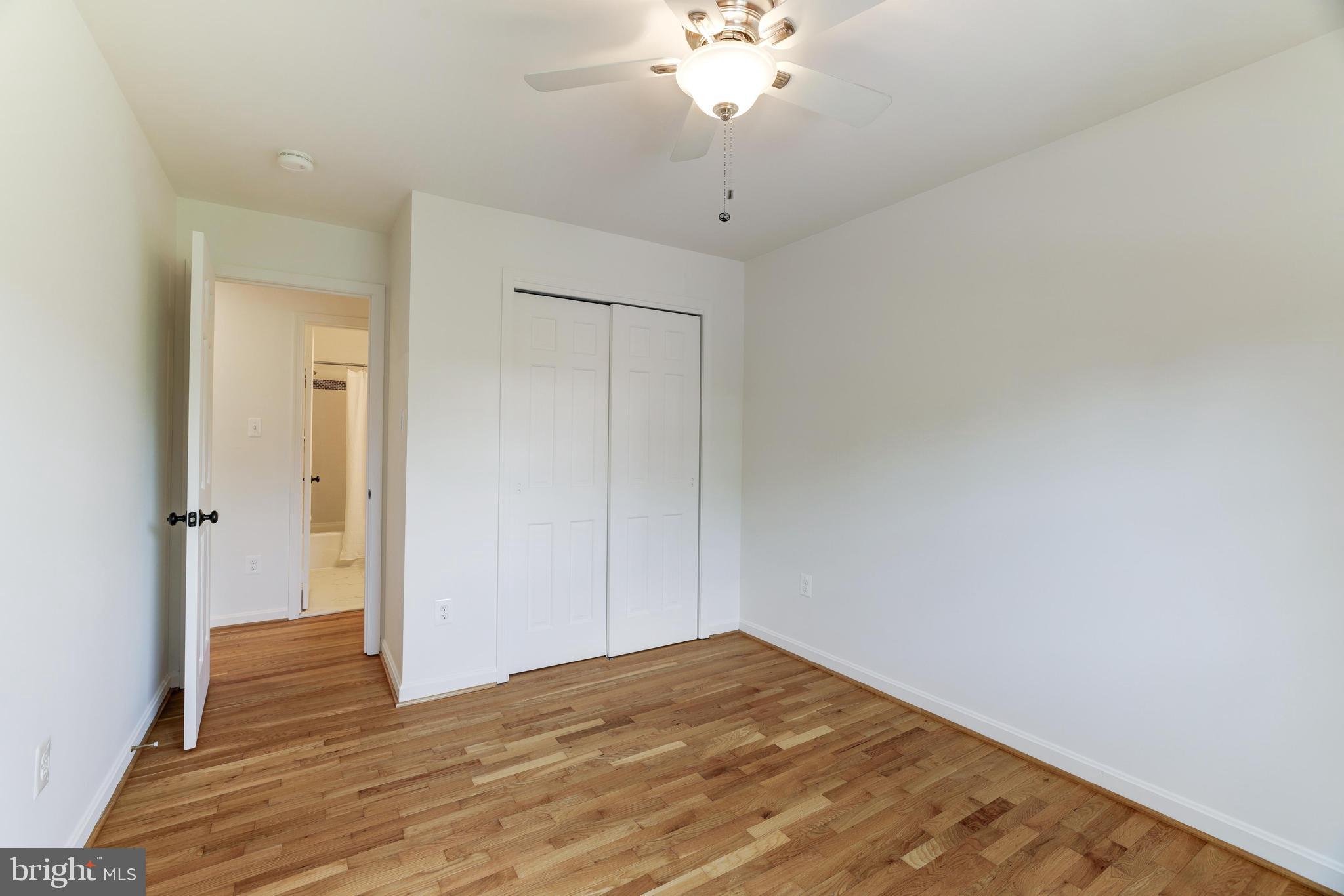 KINGS MANOR - Residential