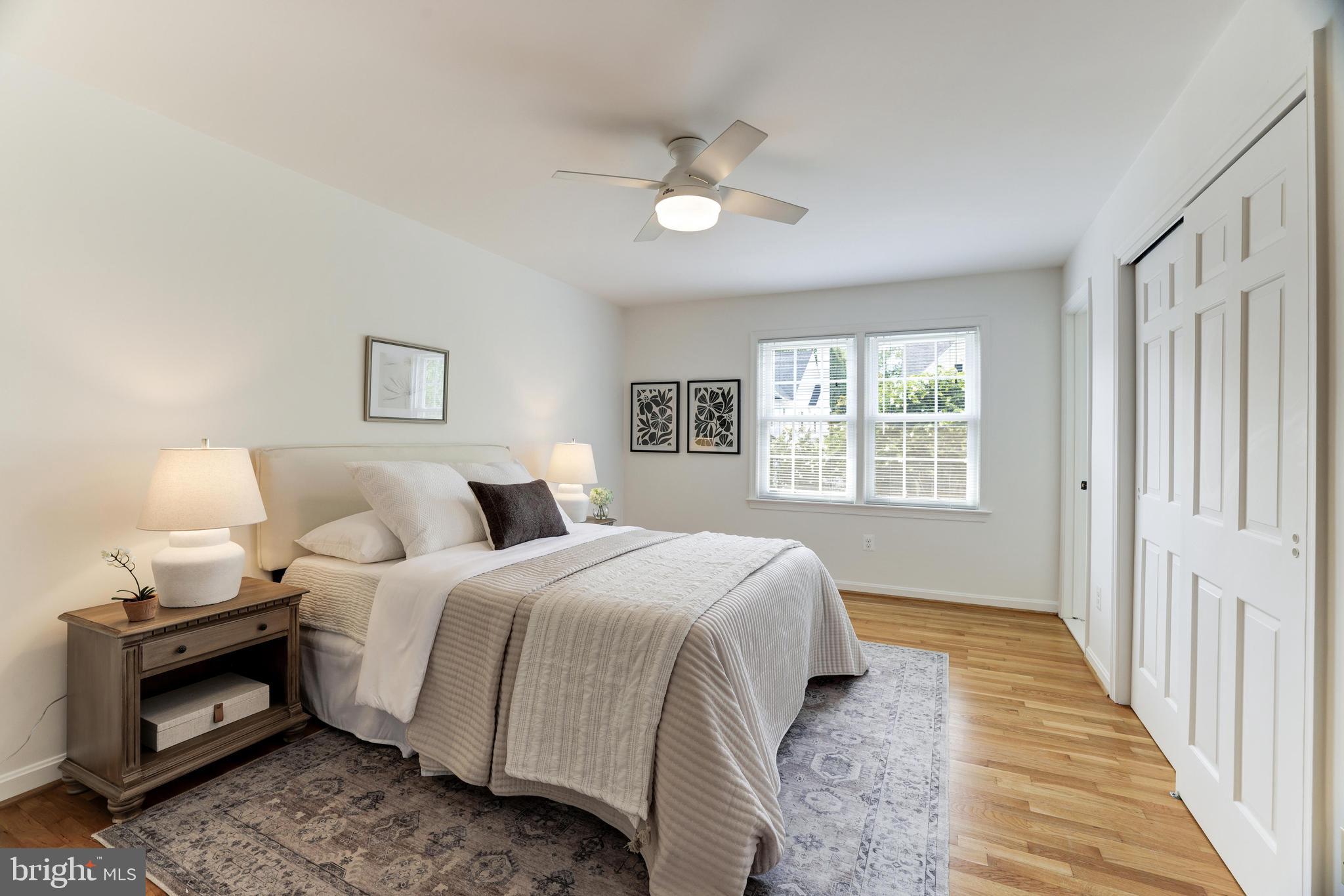 KINGS MANOR - Residential