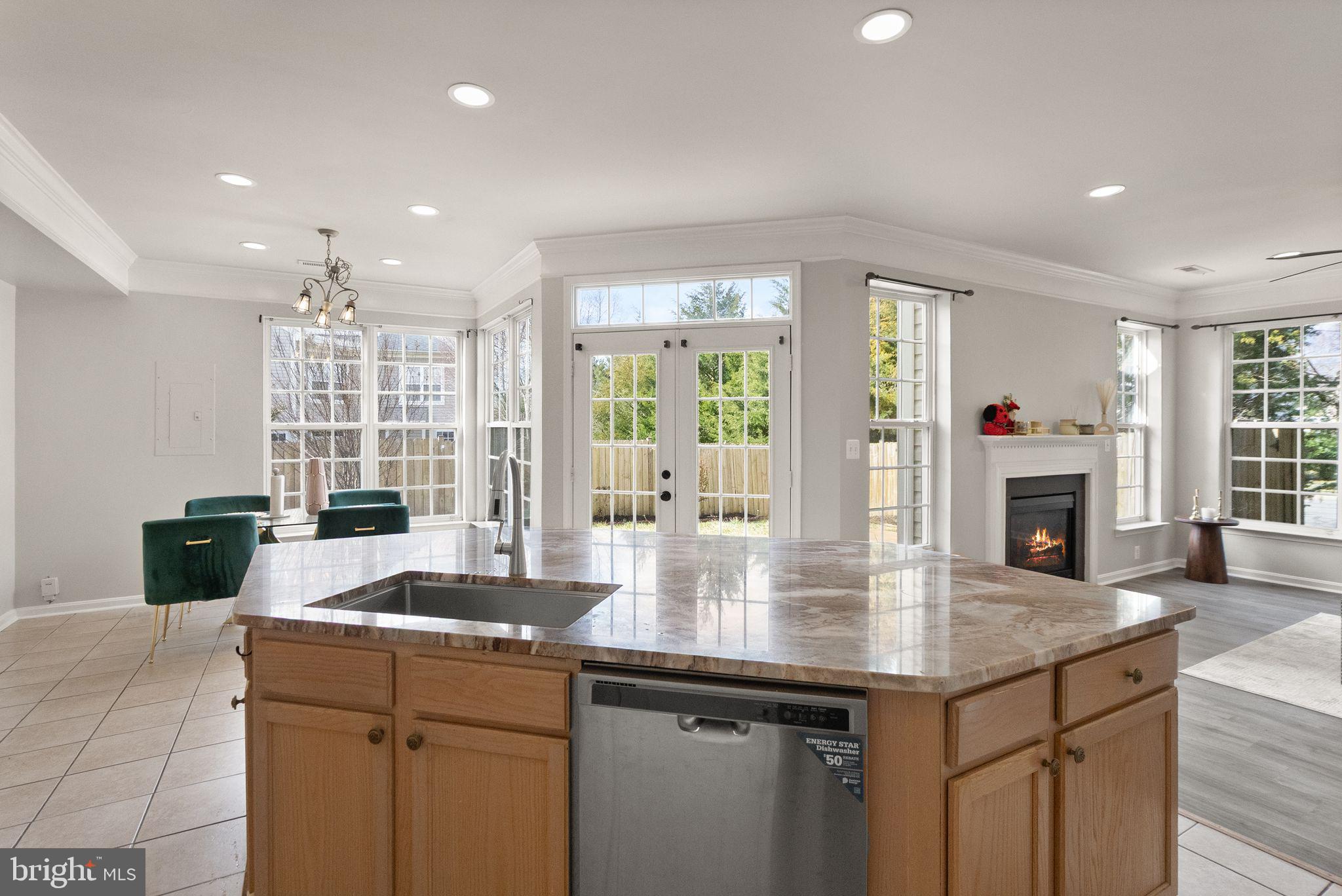 PEMBROOKE - Residential Lease