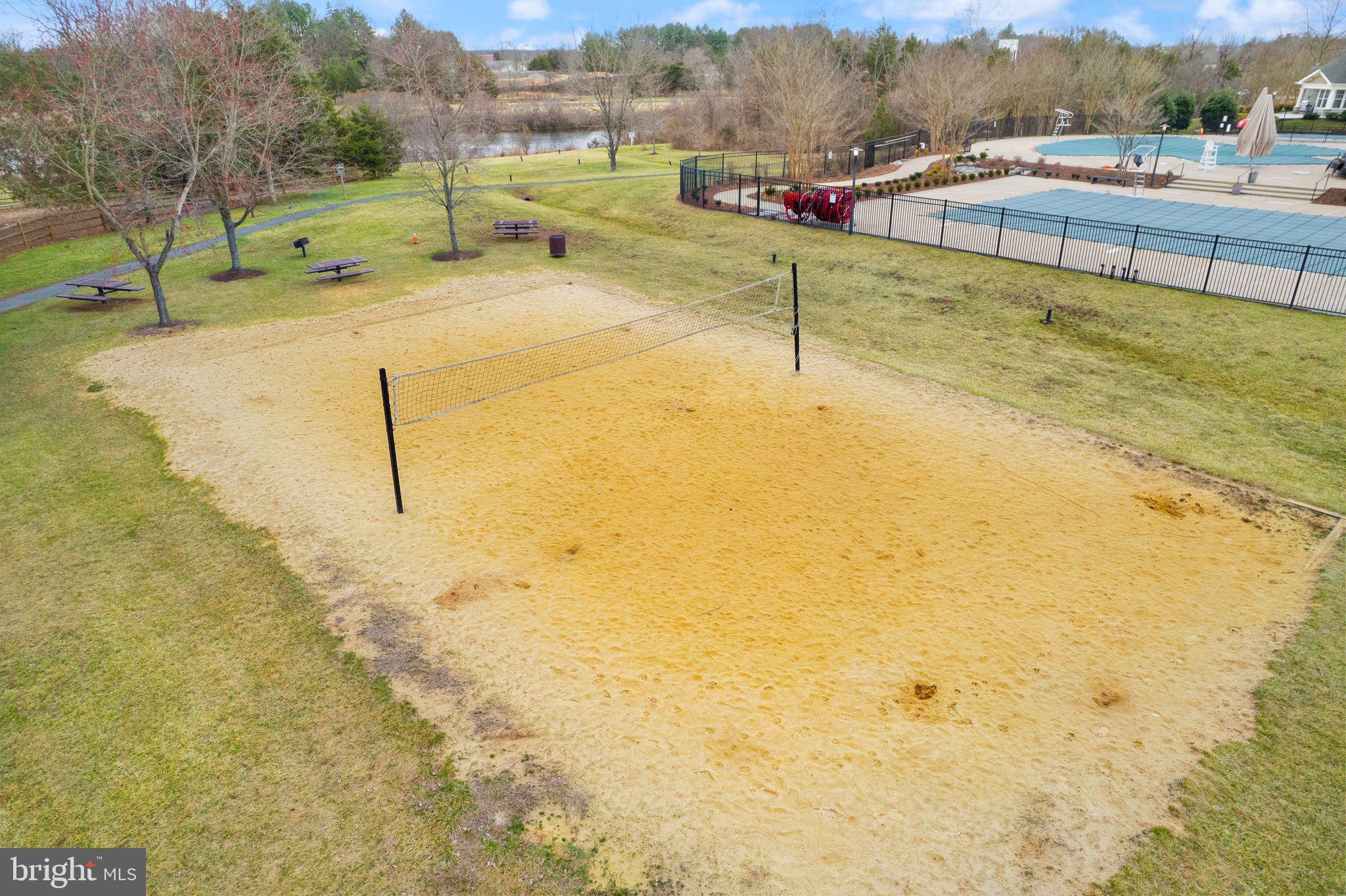 PEMBROOKE - Residential Lease