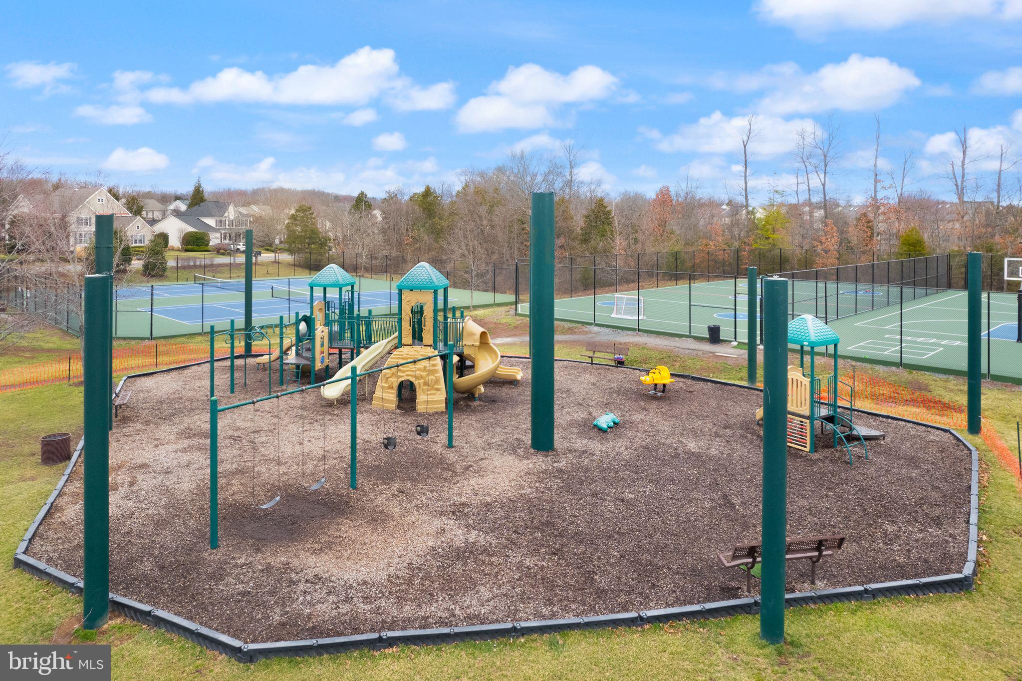 PEMBROOKE - Residential Lease