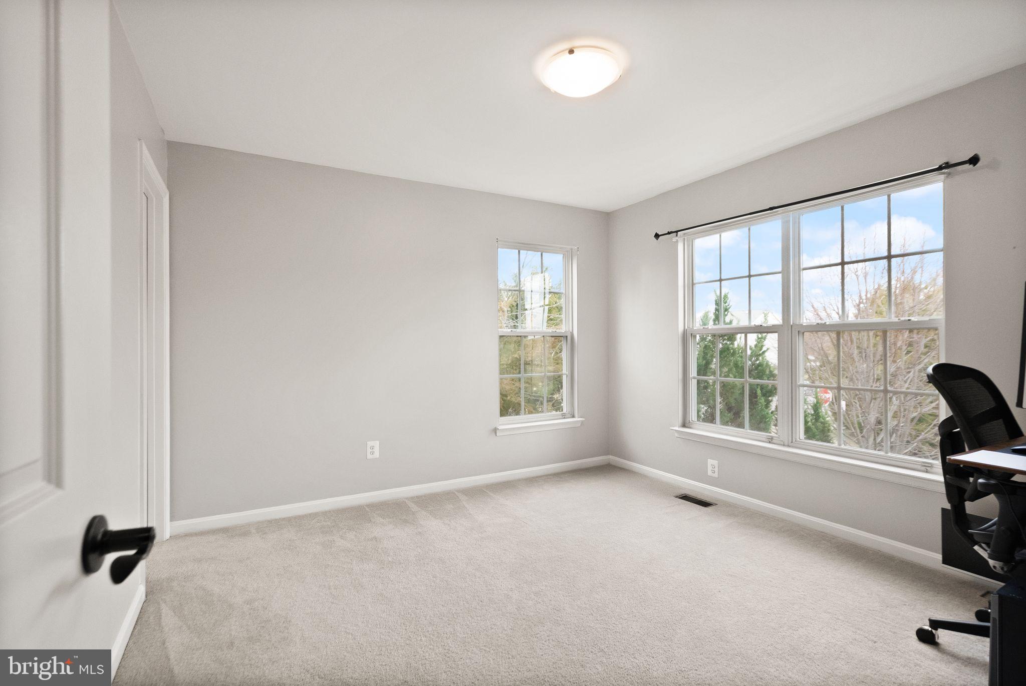 PEMBROOKE - Residential Lease