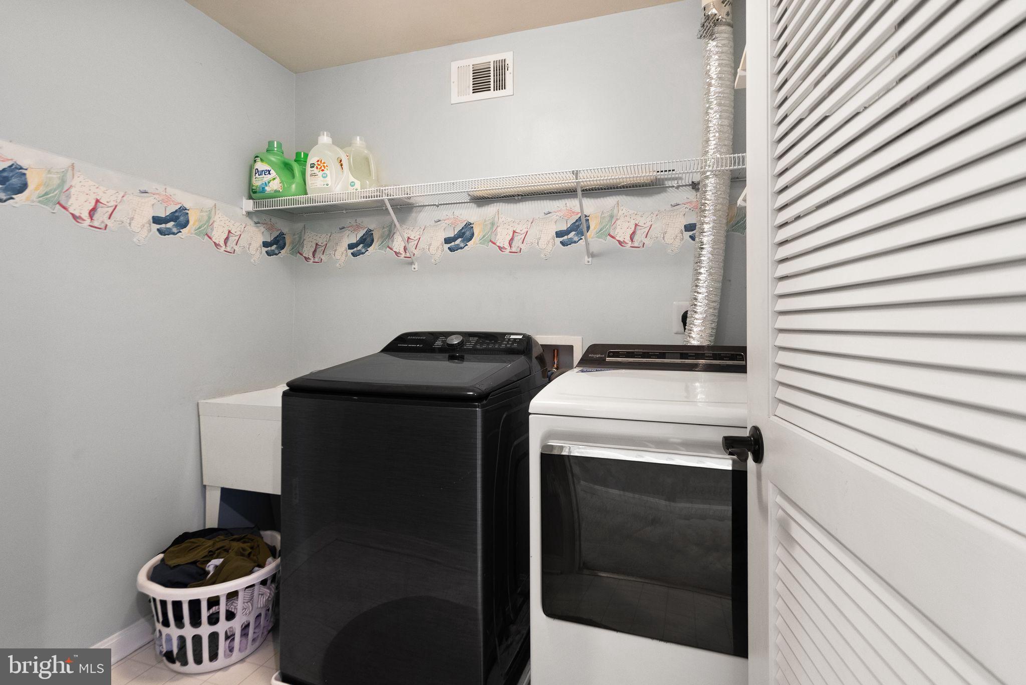 PEMBROOKE - Residential Lease