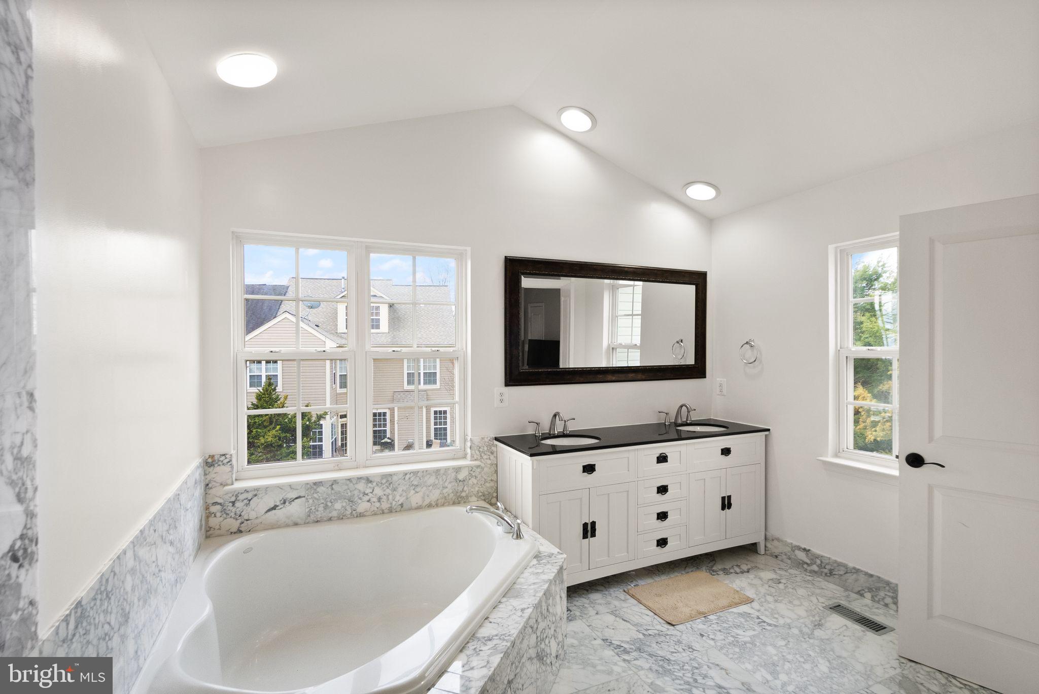 PEMBROOKE - Residential Lease