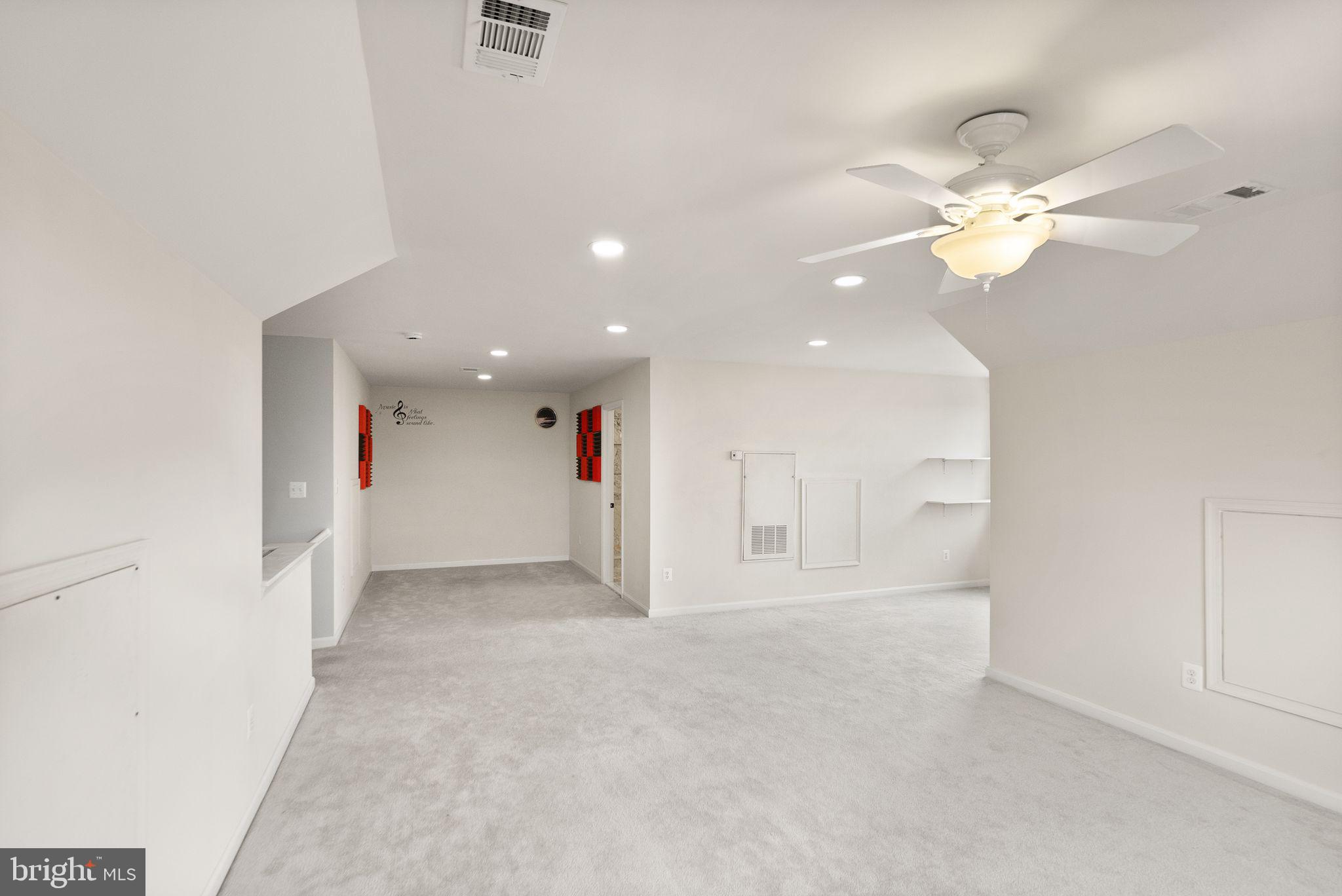 PEMBROOKE - Residential Lease