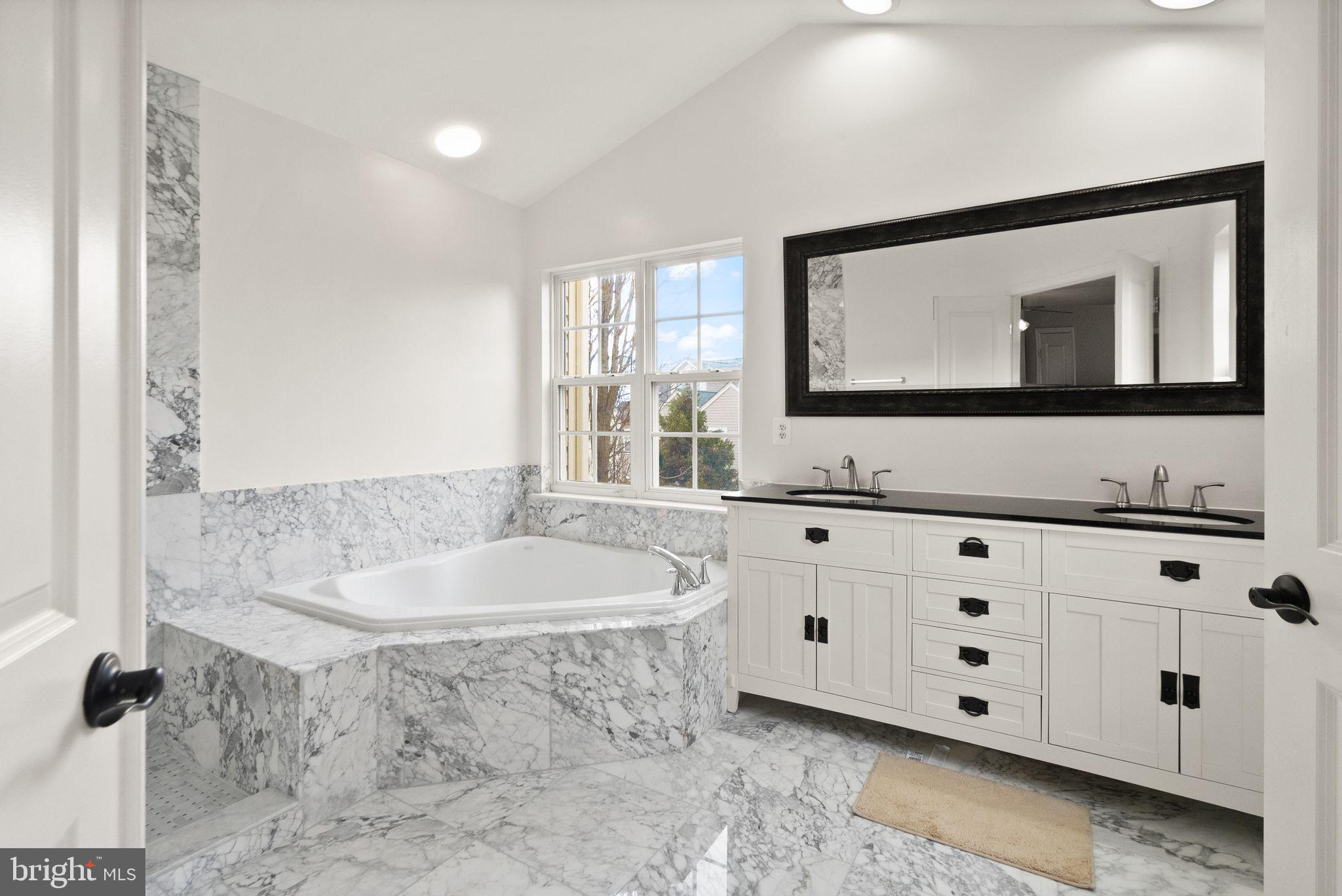 PEMBROOKE - Residential Lease