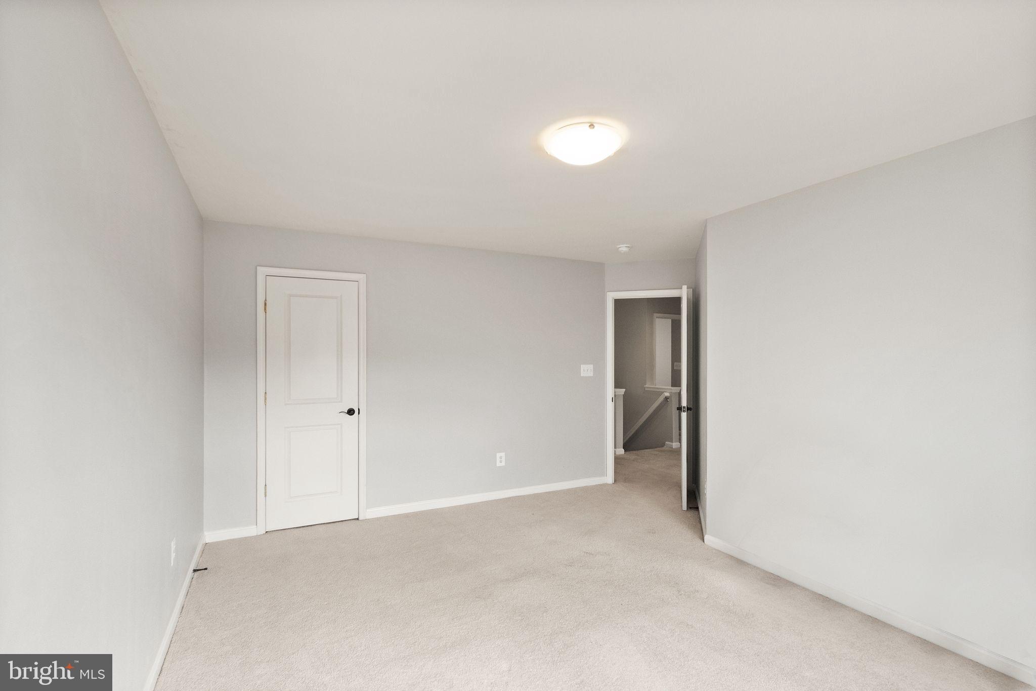 PEMBROOKE - Residential Lease