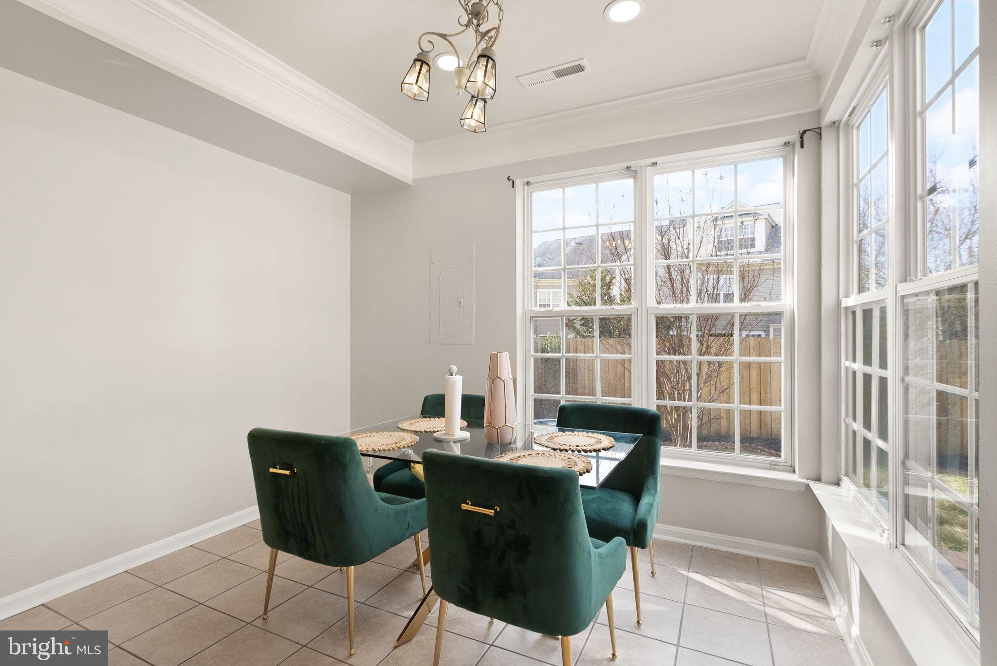 PEMBROOKE - Residential Lease