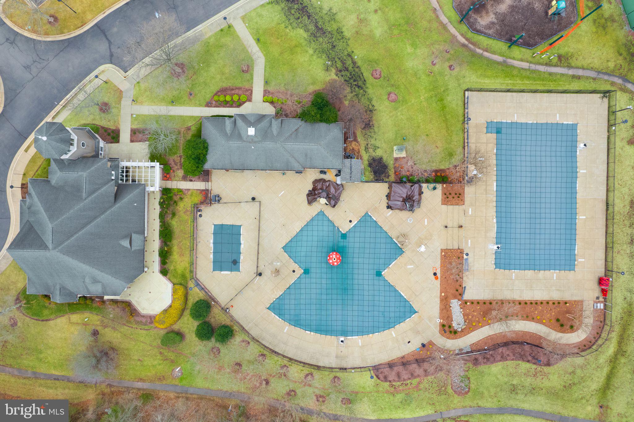 PEMBROOKE - Residential Lease