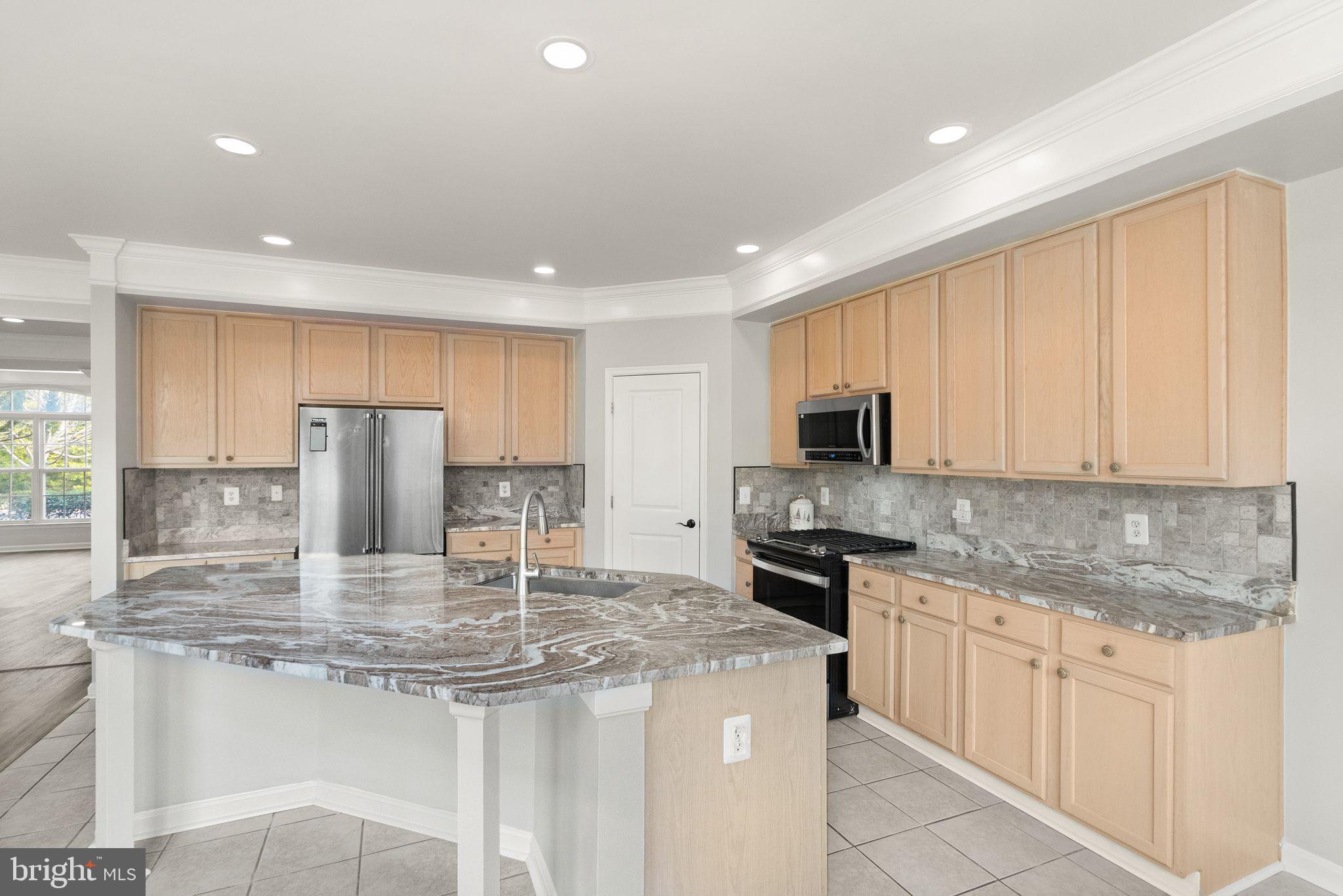 PEMBROOKE - Residential Lease