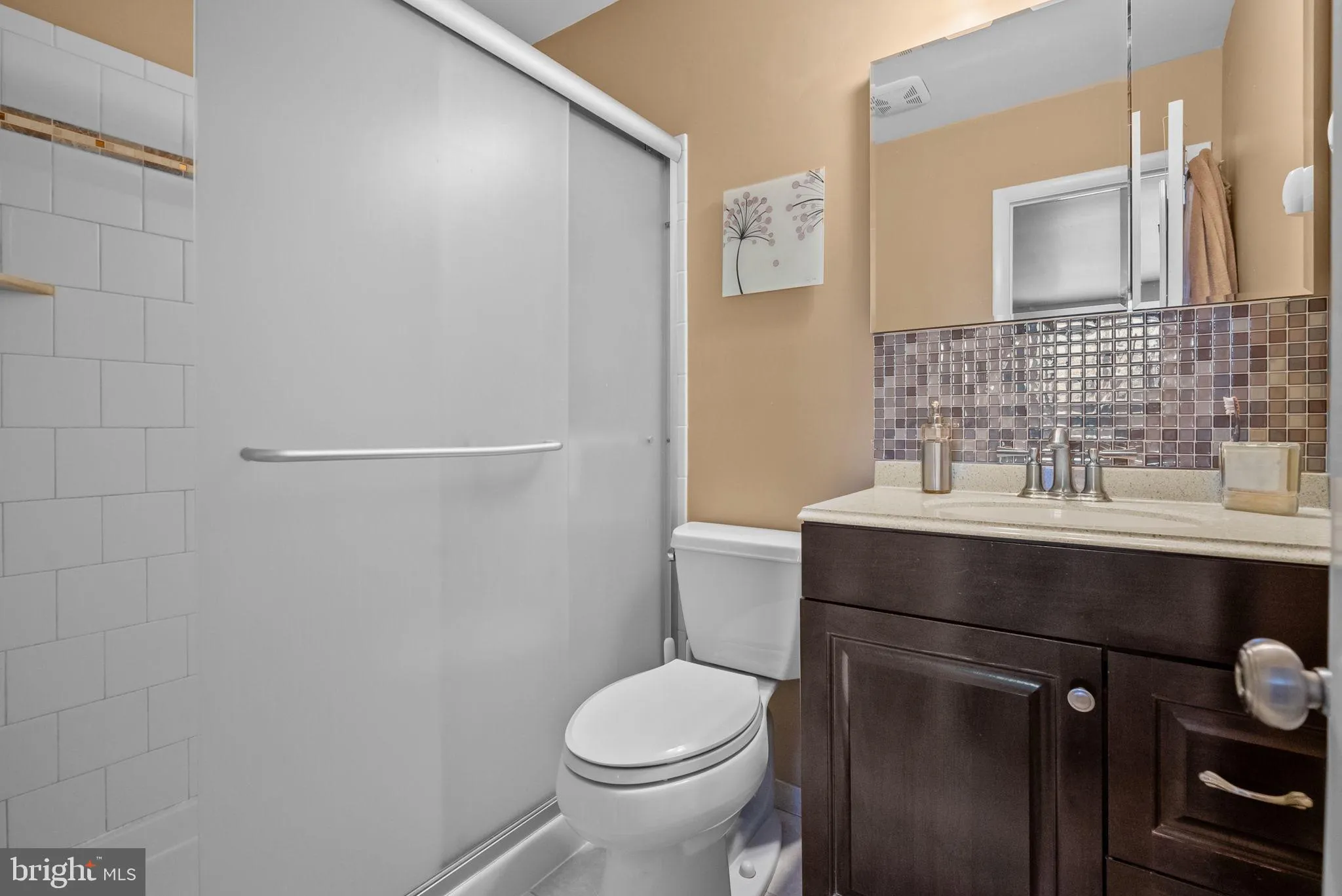 Philadelphia, Pennsylvania 19116, United States, 3 Bedrooms Bedrooms, ,3 BathroomsBathrooms,Residential,Pending,91109