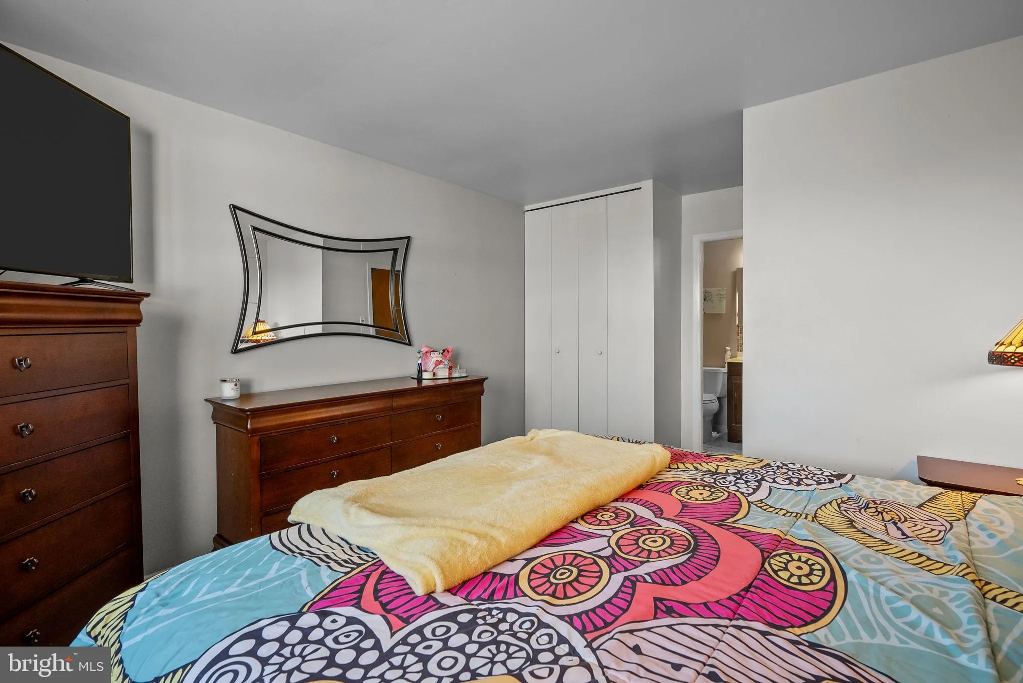 Philadelphia, Pennsylvania 19116, United States, 3 Bedrooms Bedrooms, ,3 BathroomsBathrooms,Residential,Pending,91109