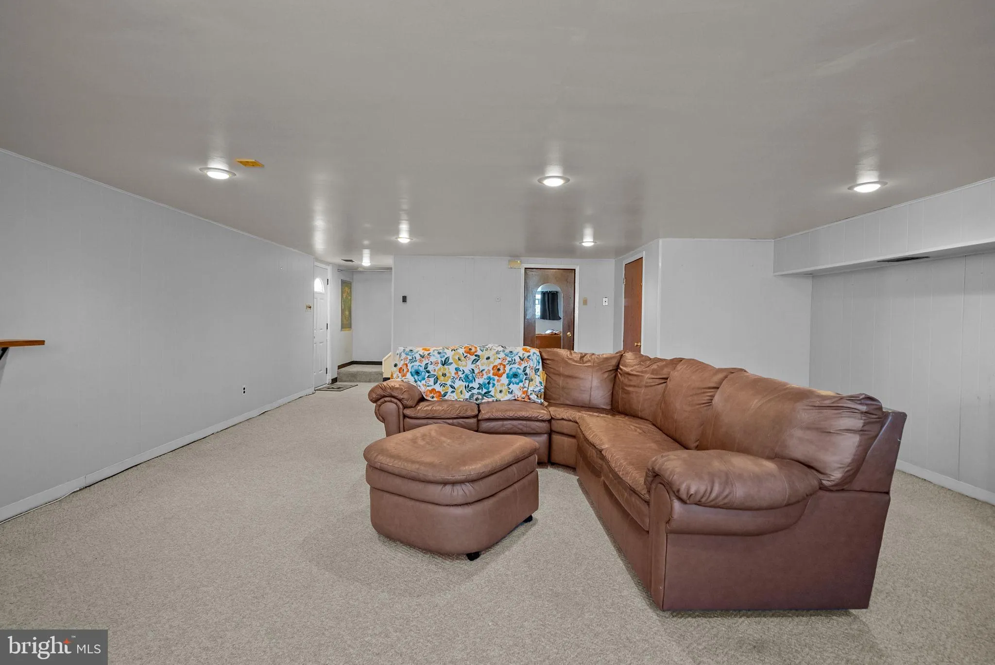 Philadelphia, Pennsylvania 19116, United States, 3 Bedrooms Bedrooms, ,3 BathroomsBathrooms,Residential,Pending,91109